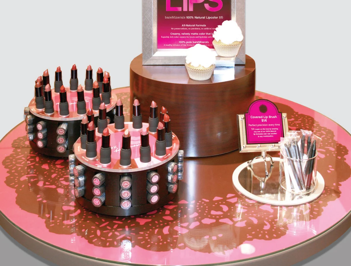 11_LipGlossPromoTable2.jpg