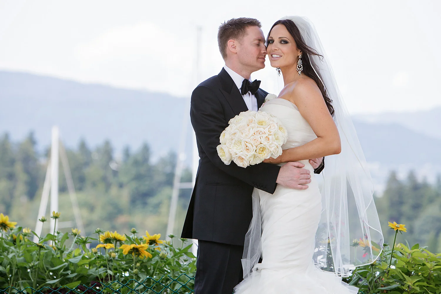 LeannePedersenPhotographers-Wedluxe-SarahCarson011.jpg