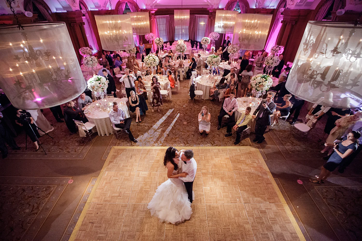 LeannePedersenPhotographers-Wedluxe-SarahCarson046.jpg
