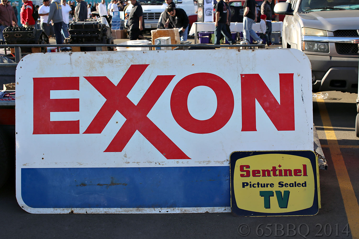 Pomona-1-14-1000exxon-sign.jpg