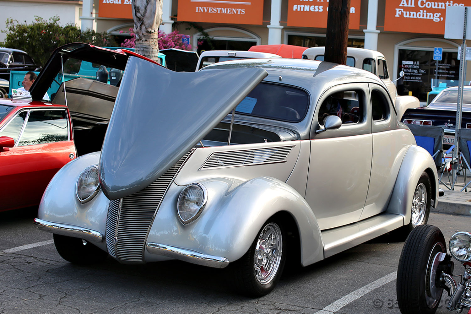 Seal-Beach-Carshow-65bbq-A-Silvs154d.jpg