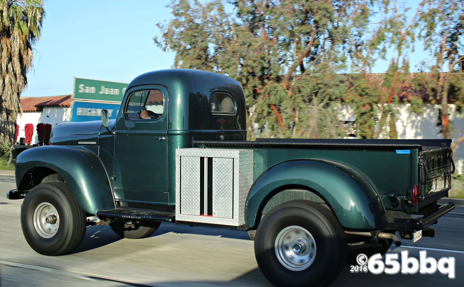 International Pick up 65bbq