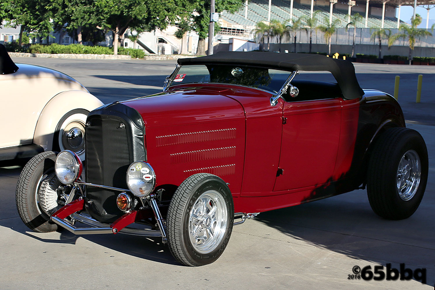 the-la-roadster-car-show-2017-65bbq-40.jpg