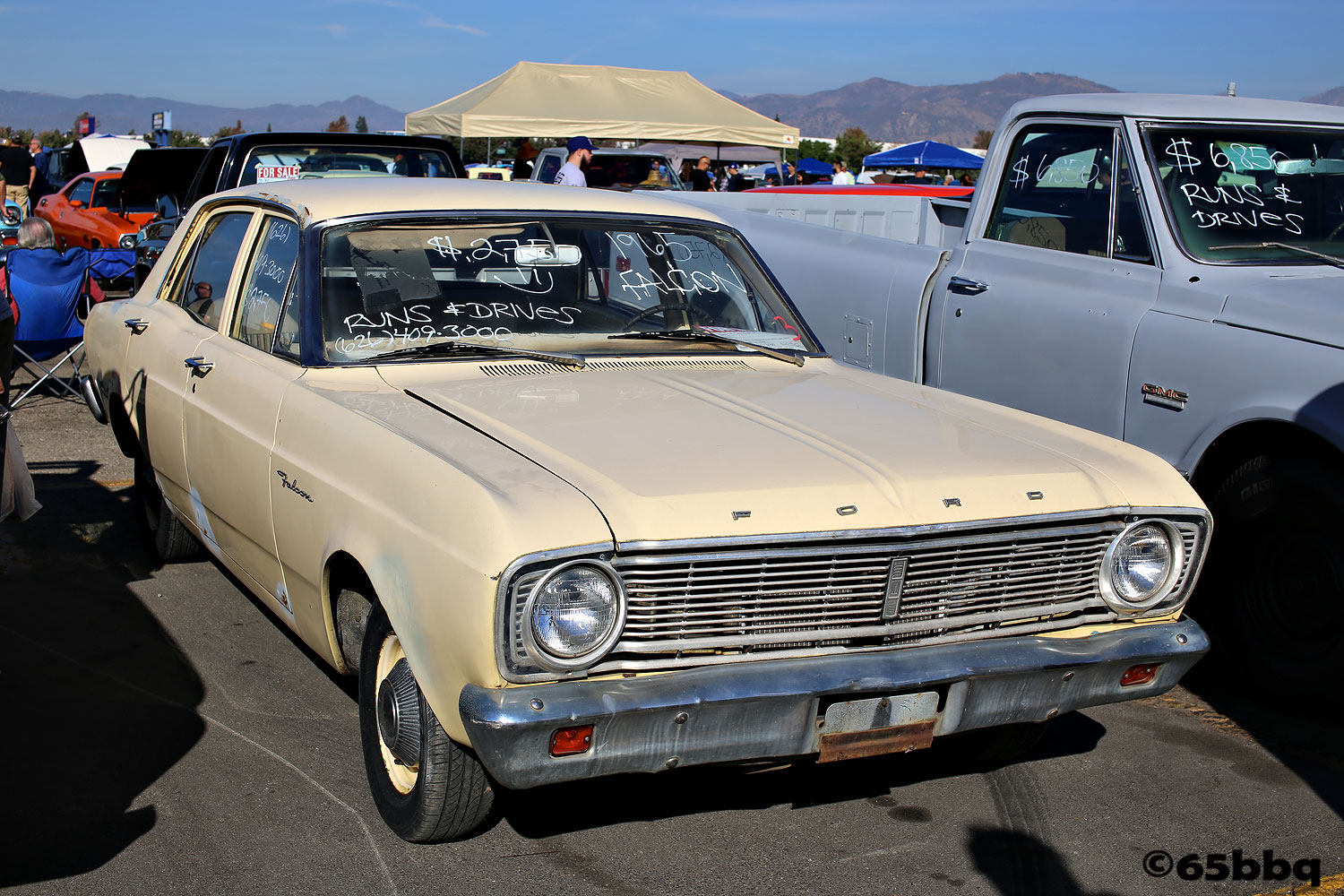 Ford Falcon in yellow