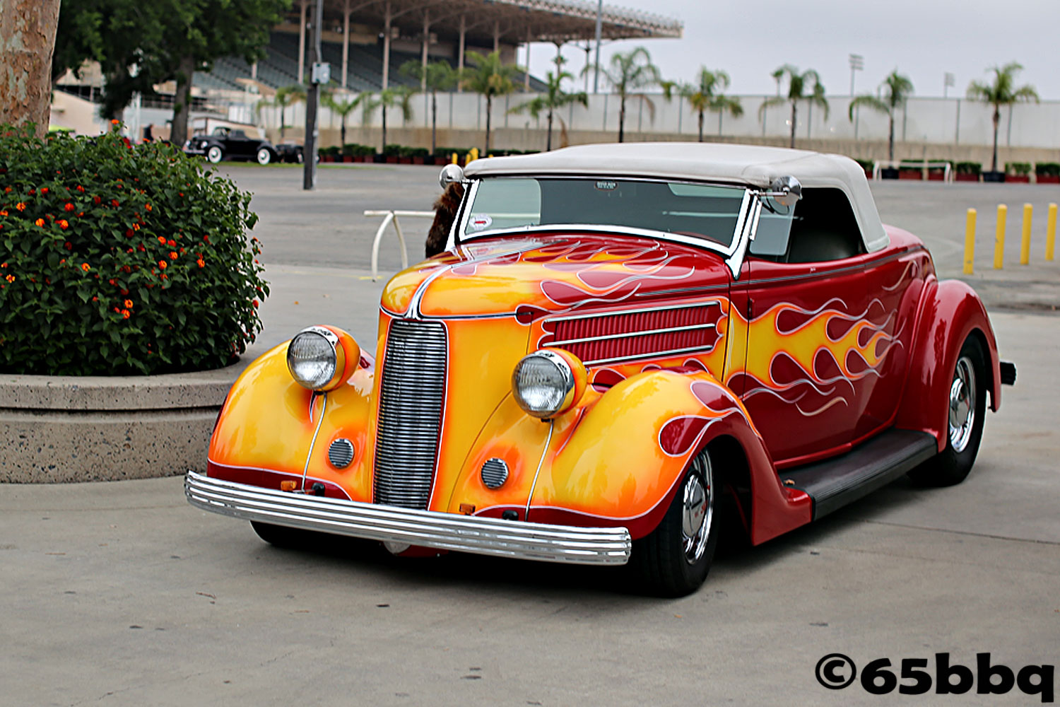 la-roadster-car-show-and-swap-meet-photos-65bbq-11.jpg