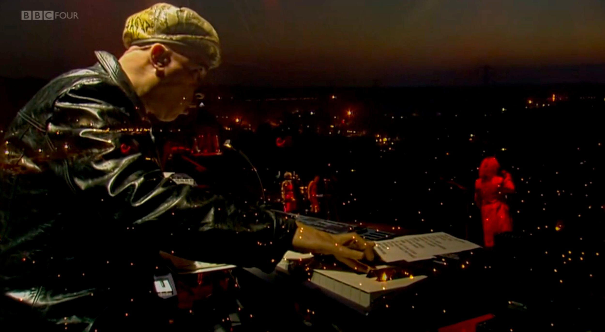glasto_mike_band.png