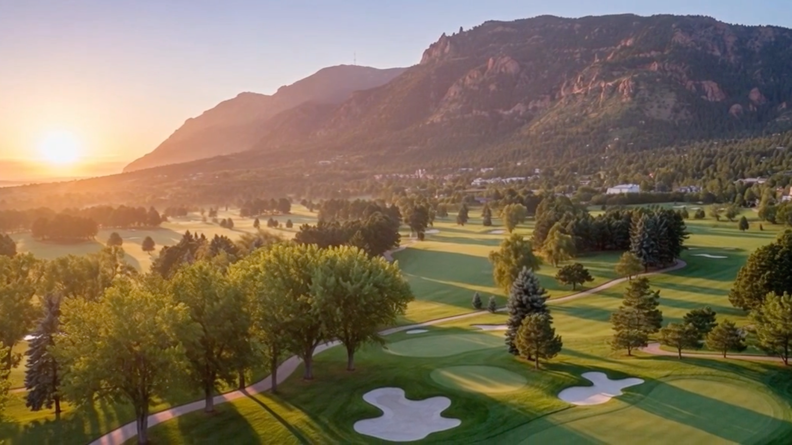 broadmoor.Arial.10.png