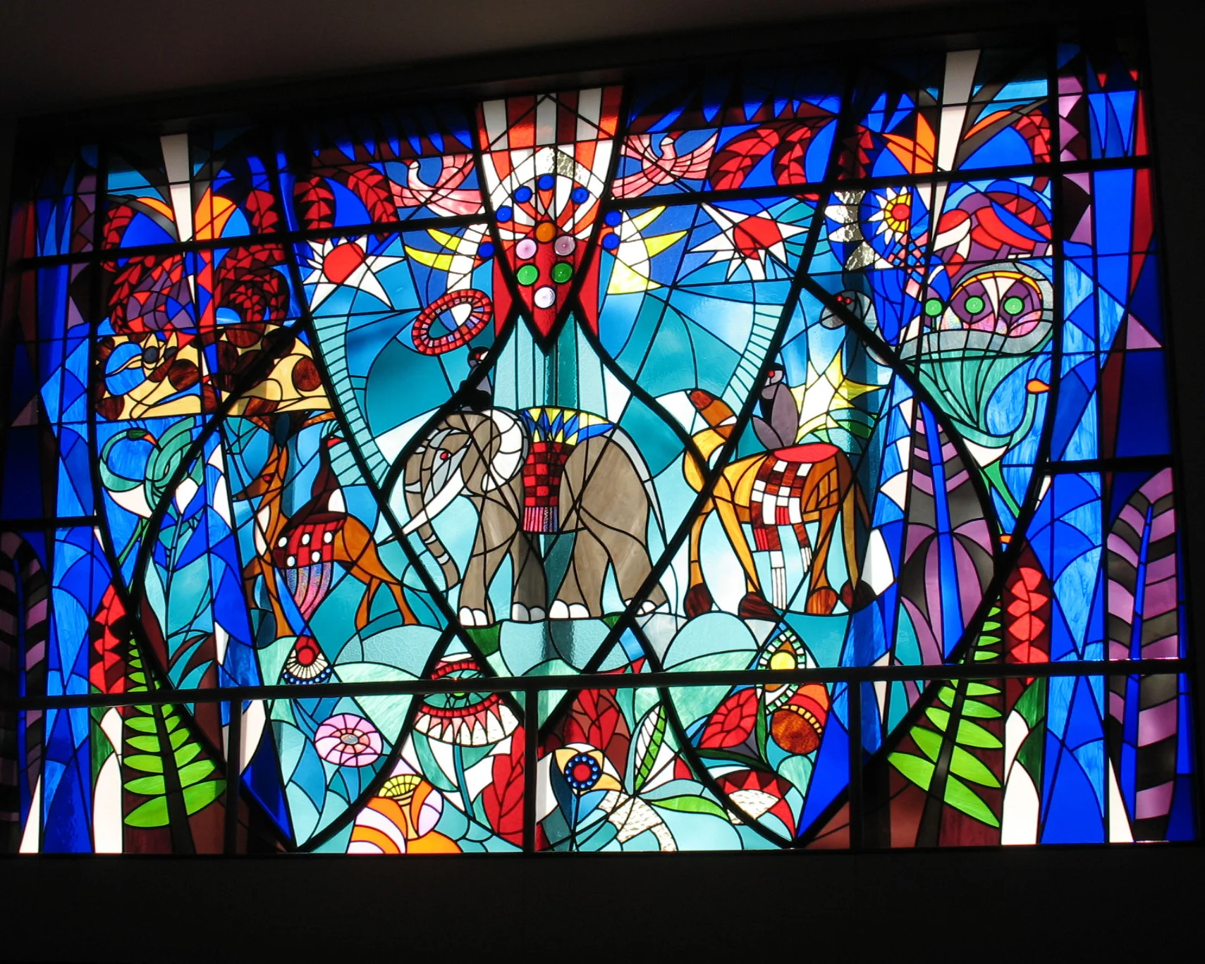 A bright surprise while walking up the stairs at de Bejinkorf dept store in The Hague.