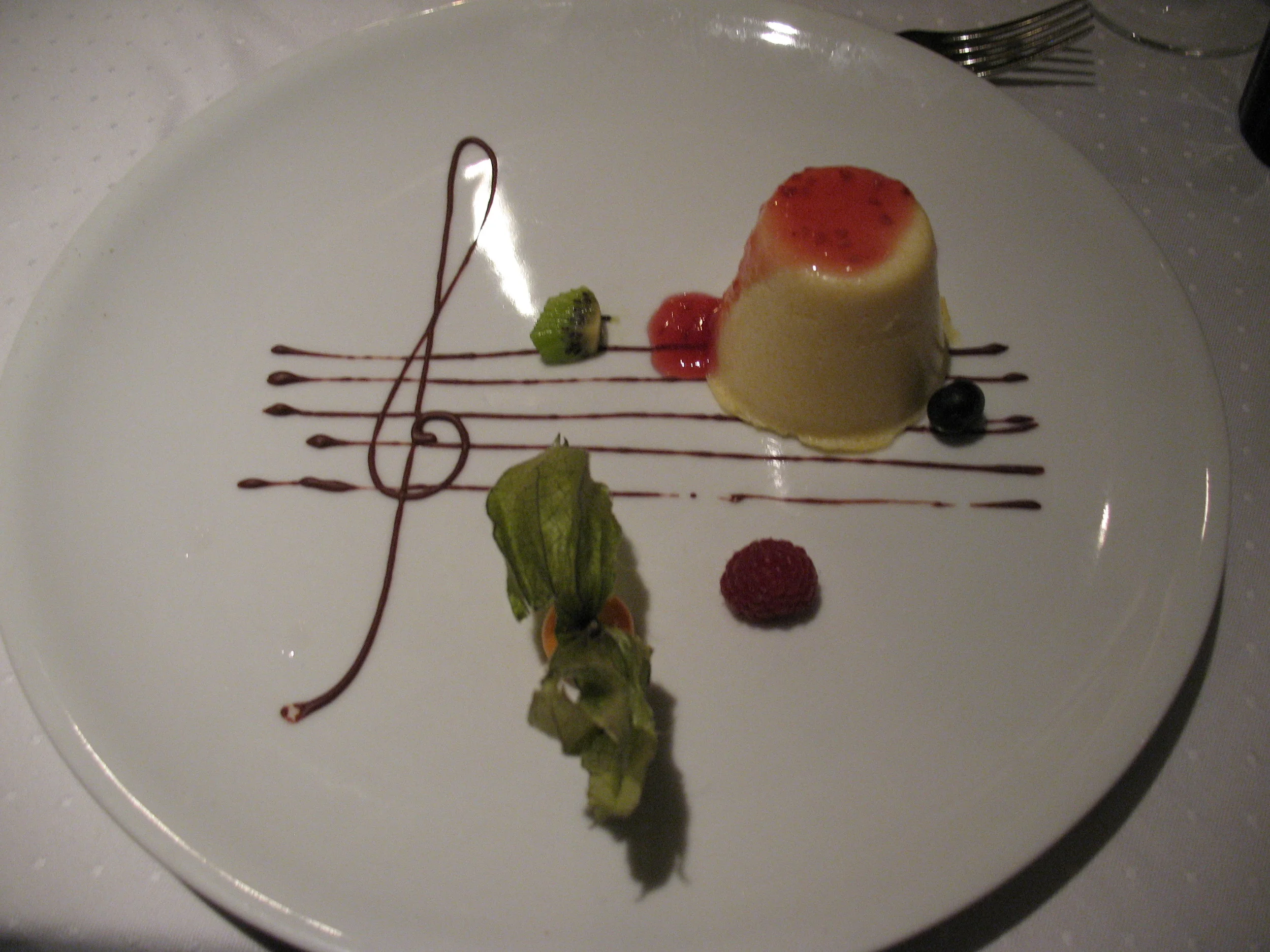 Artistic chefs on board