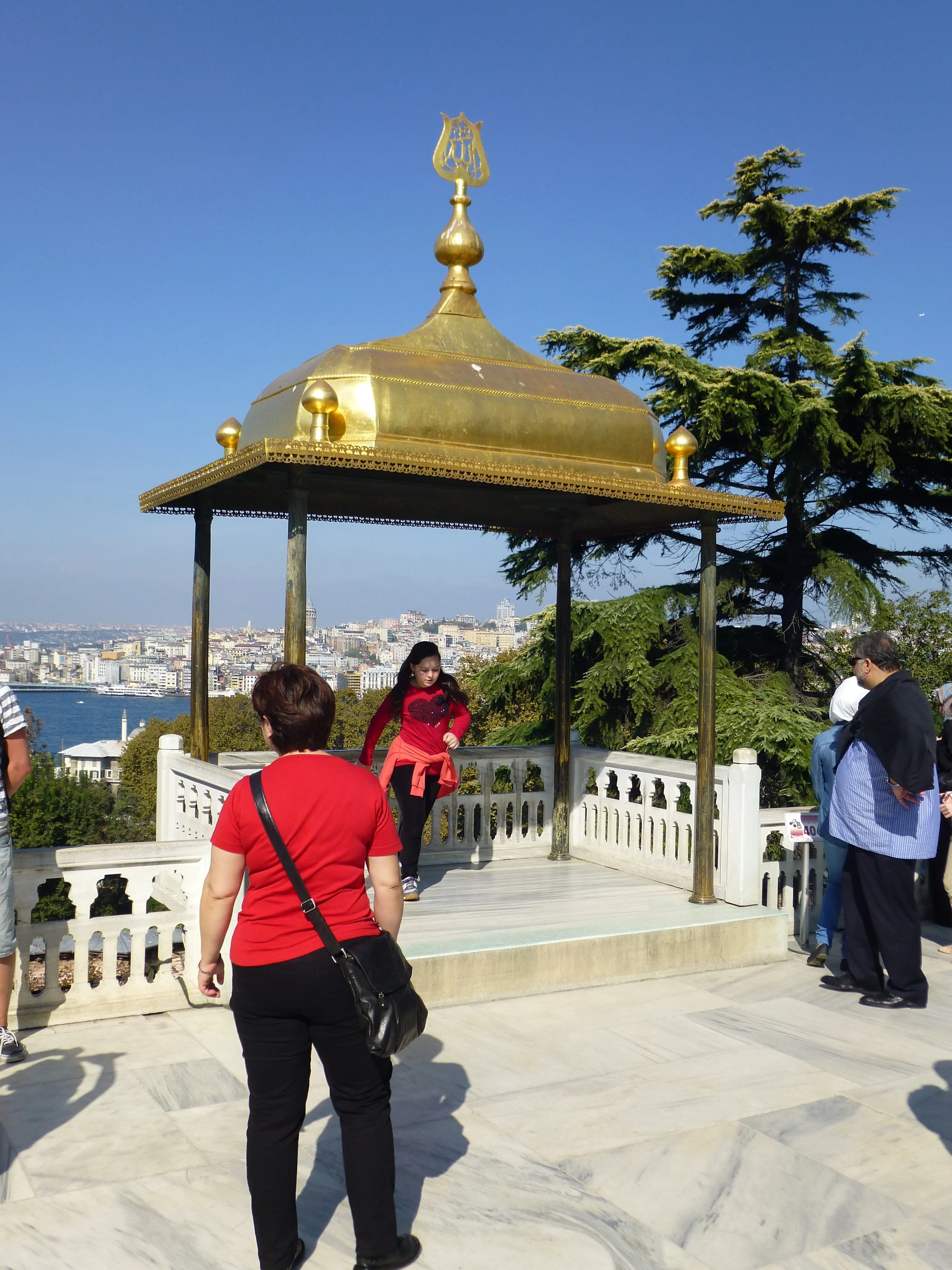 67-at Topkapi Palace.JPG