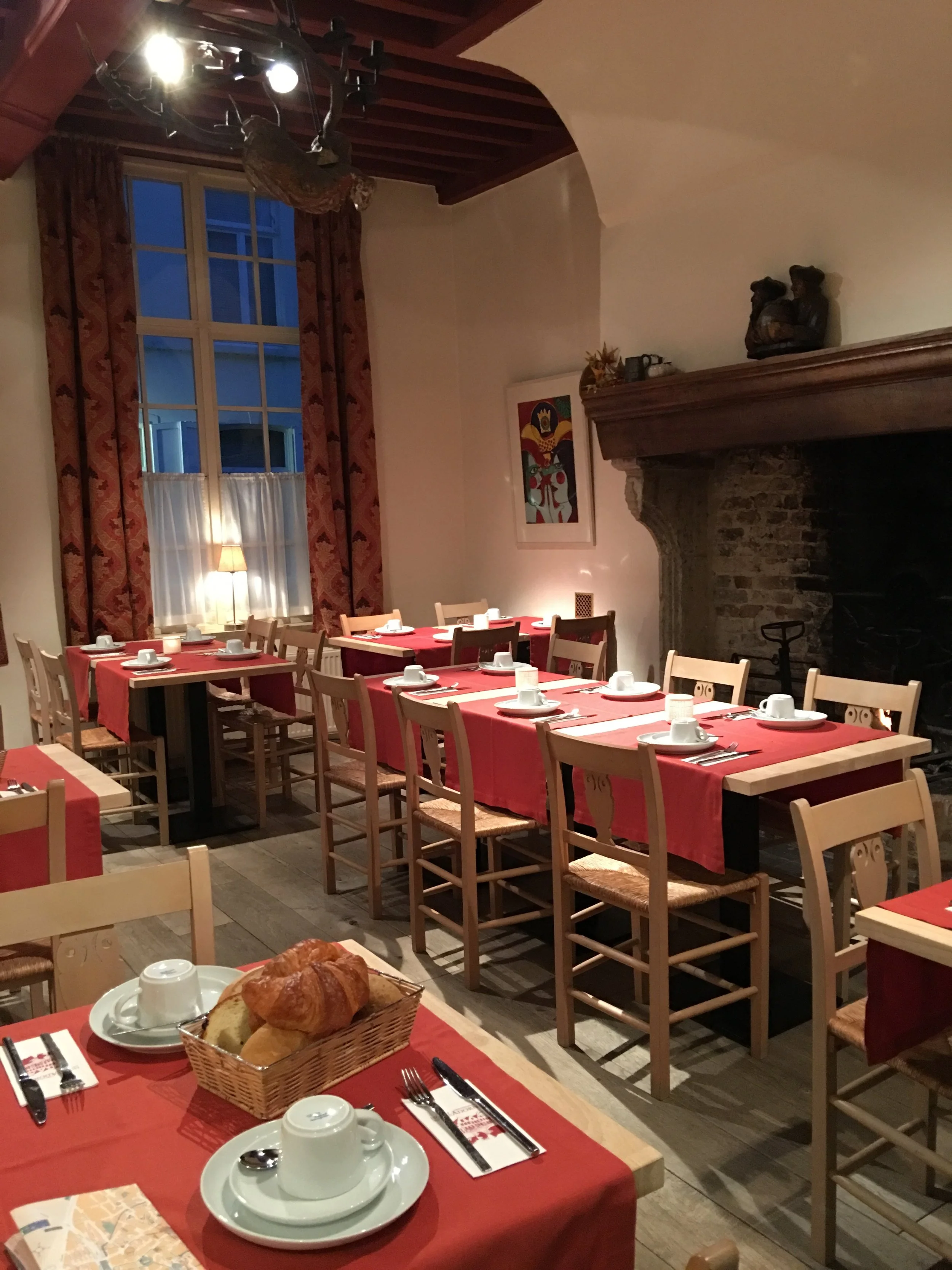  Our hotel had a lovely breakfast room with a fire to keep us warm. 