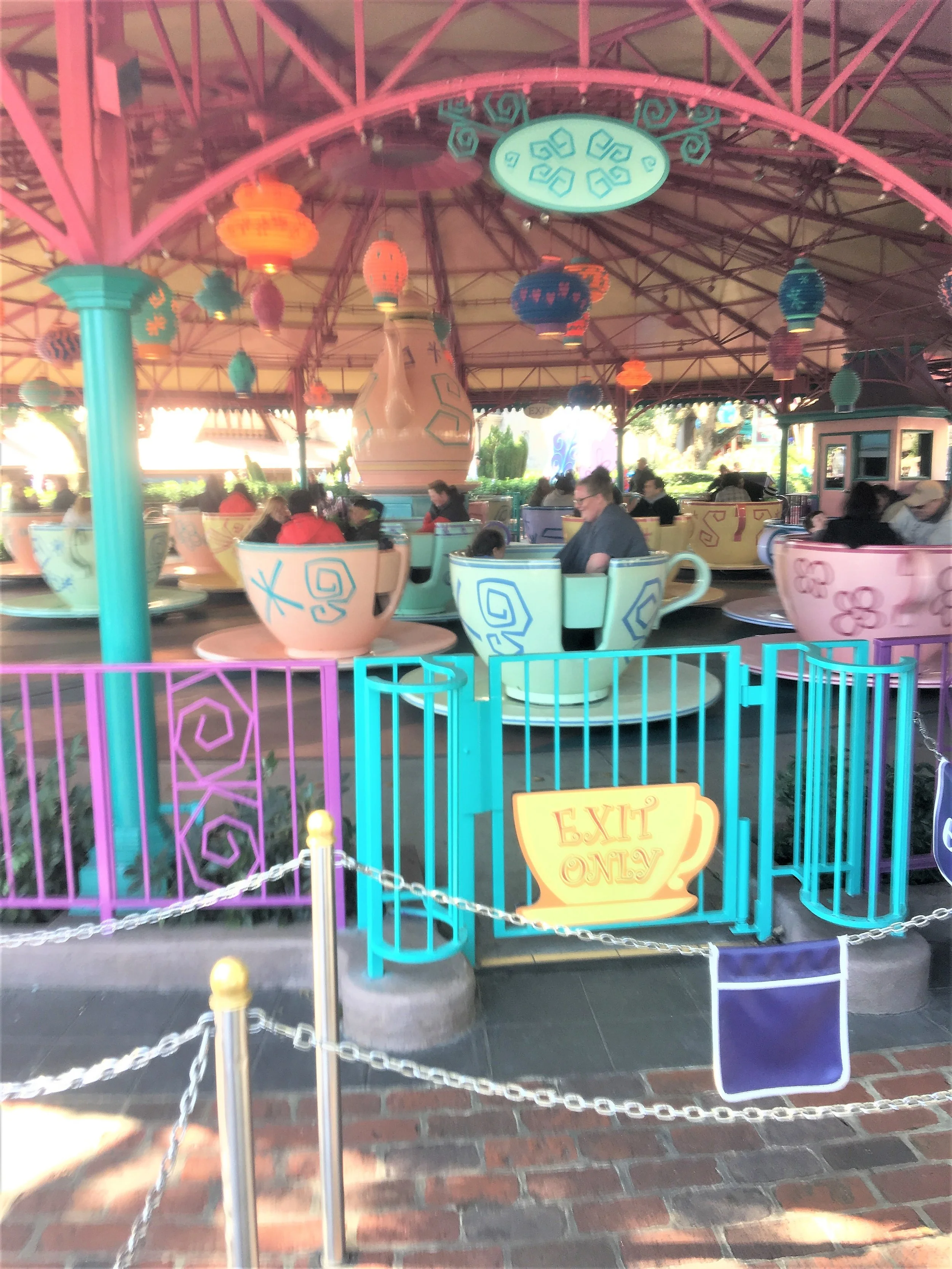  Emily and Olivia enjoying the teacups, 