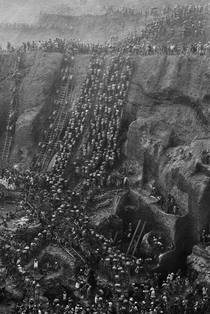 Figure Eight, Serra Pelada, Brazil. 1986.