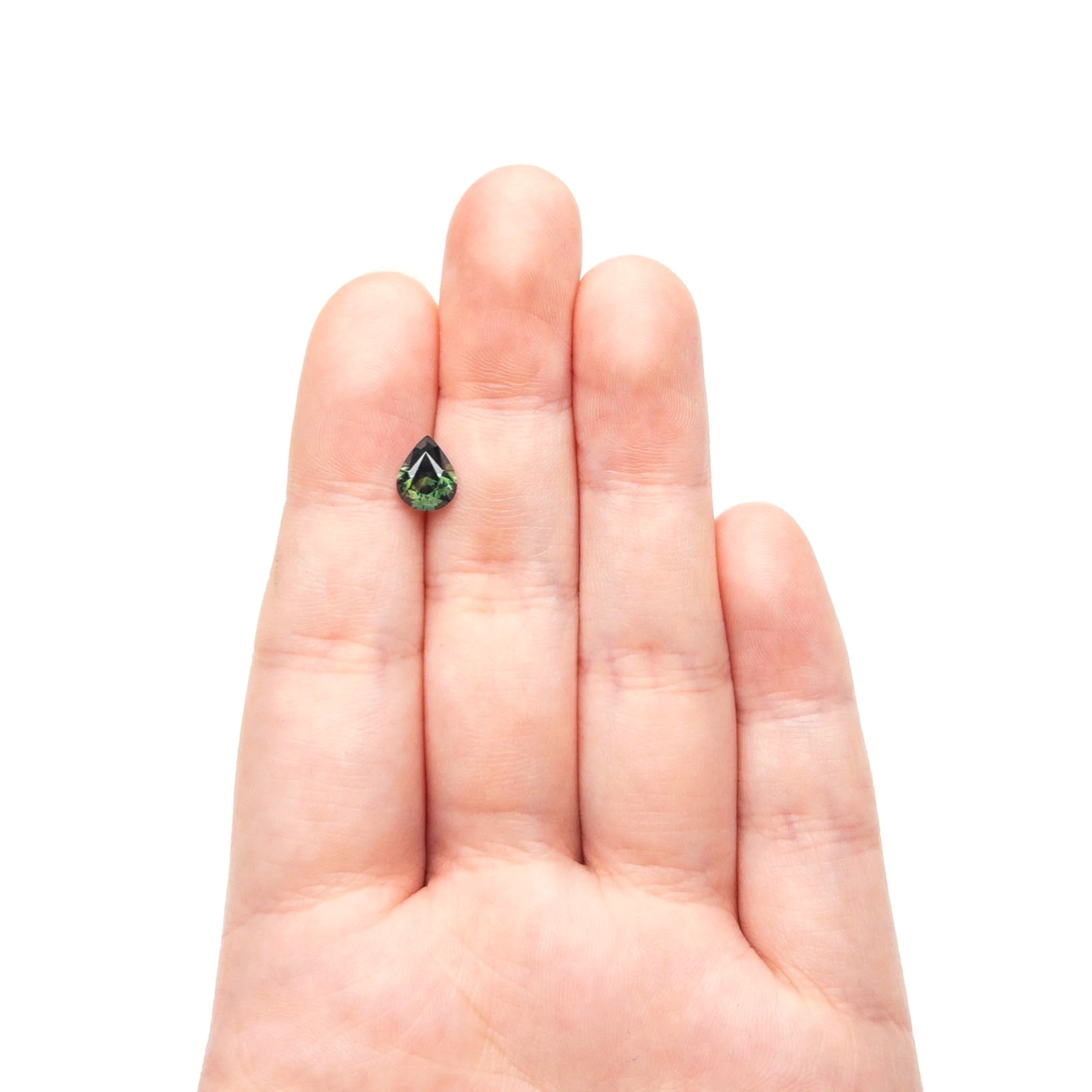 27147-02+1.54ct+8.32x6.55x4.40mm+Pear+Brilliant+Sapphire+3.jpg