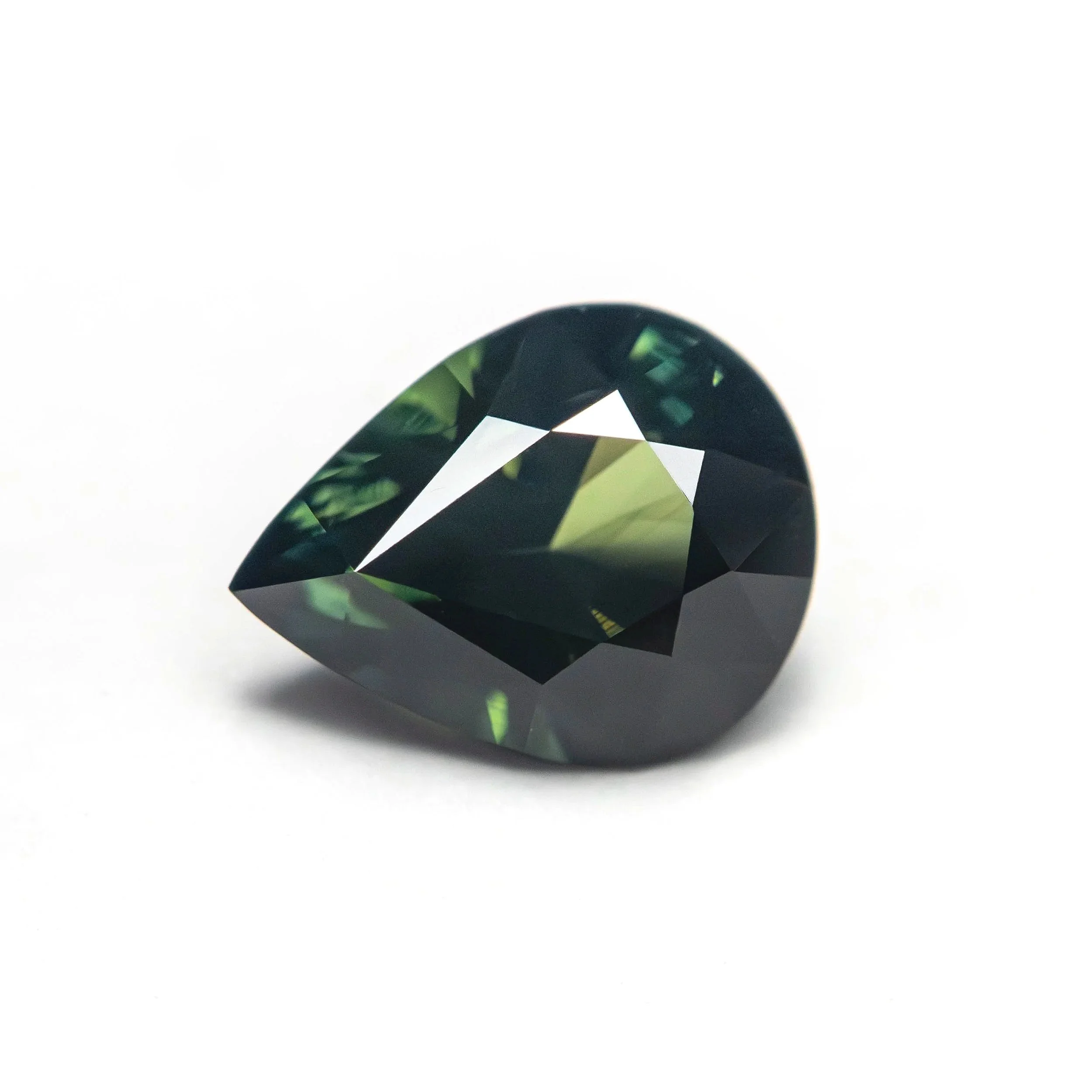 27147-02+1.54ct+8.32x6.55x4.40mm+Pear+Brilliant+Sapphire+1.jpg