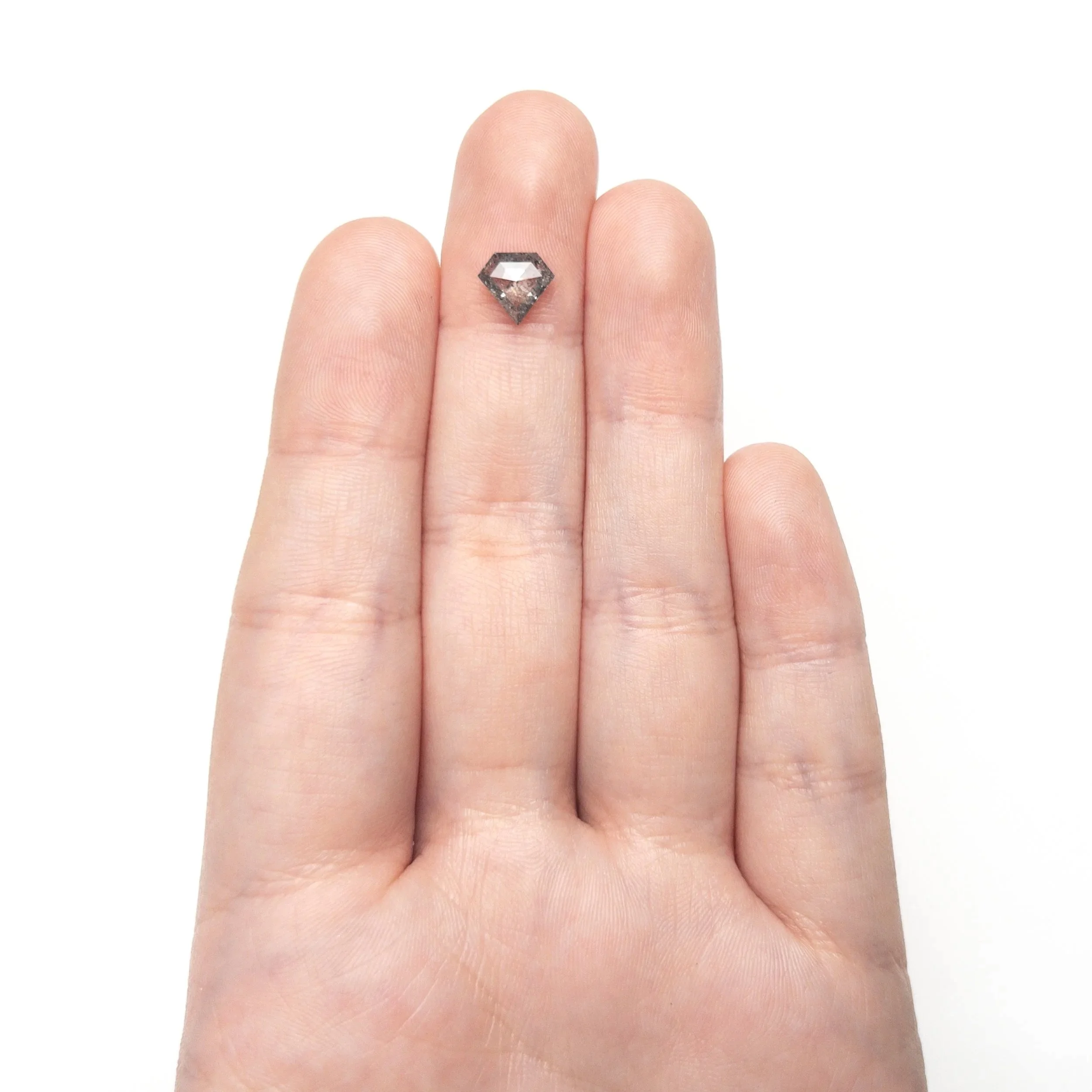 27538-24+1.05ct+7.30x7.86x2.86mm+Shield+Rosecut+3.jpg