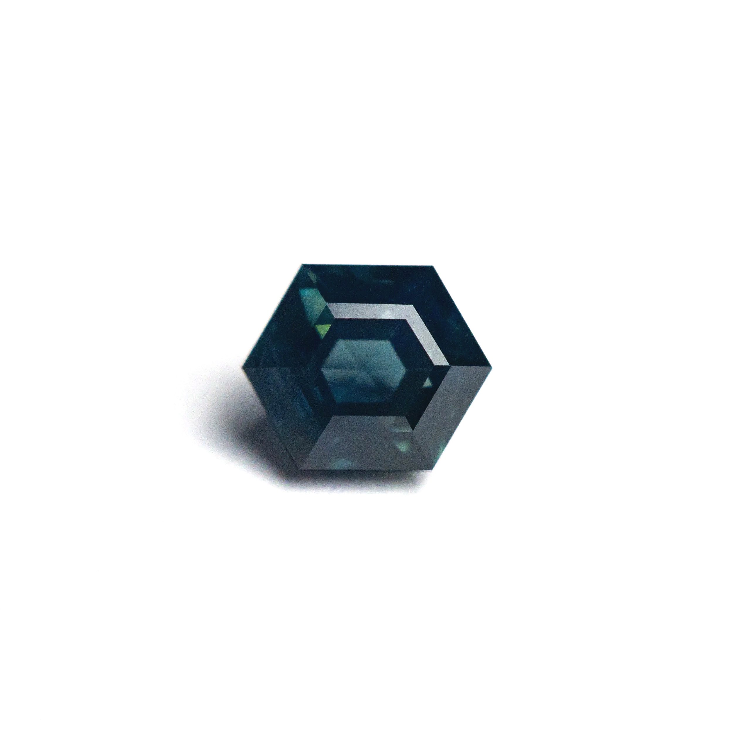 23498-15+1.13ct+6.53x5.37x3.91mm+Hexagon+Step+Cut+Sapphire+1.jpg