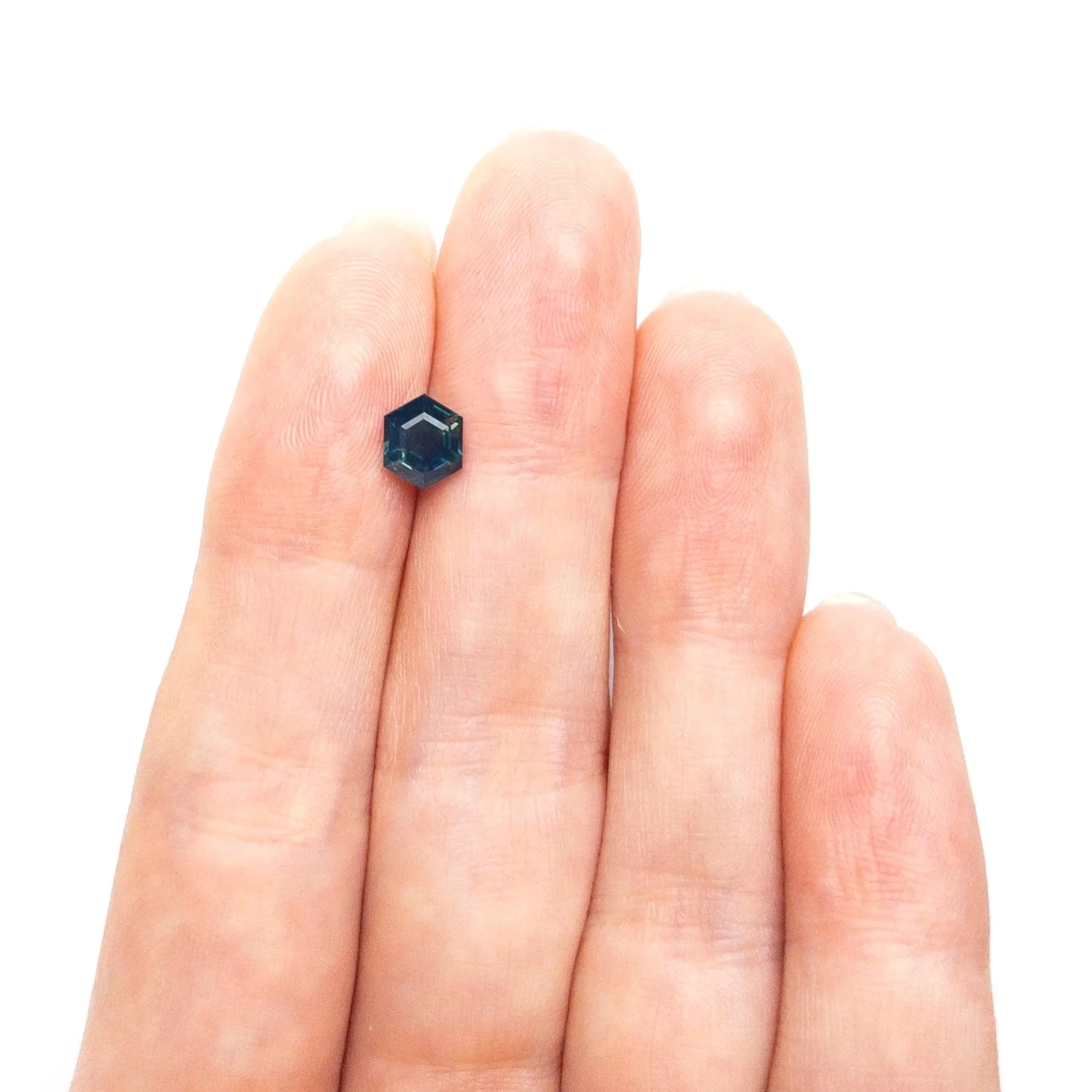 23498-15+1.13ct+6.53x5.37x3.91mm+Hexagon+Step+Cut+Sapphire+3.jpg
