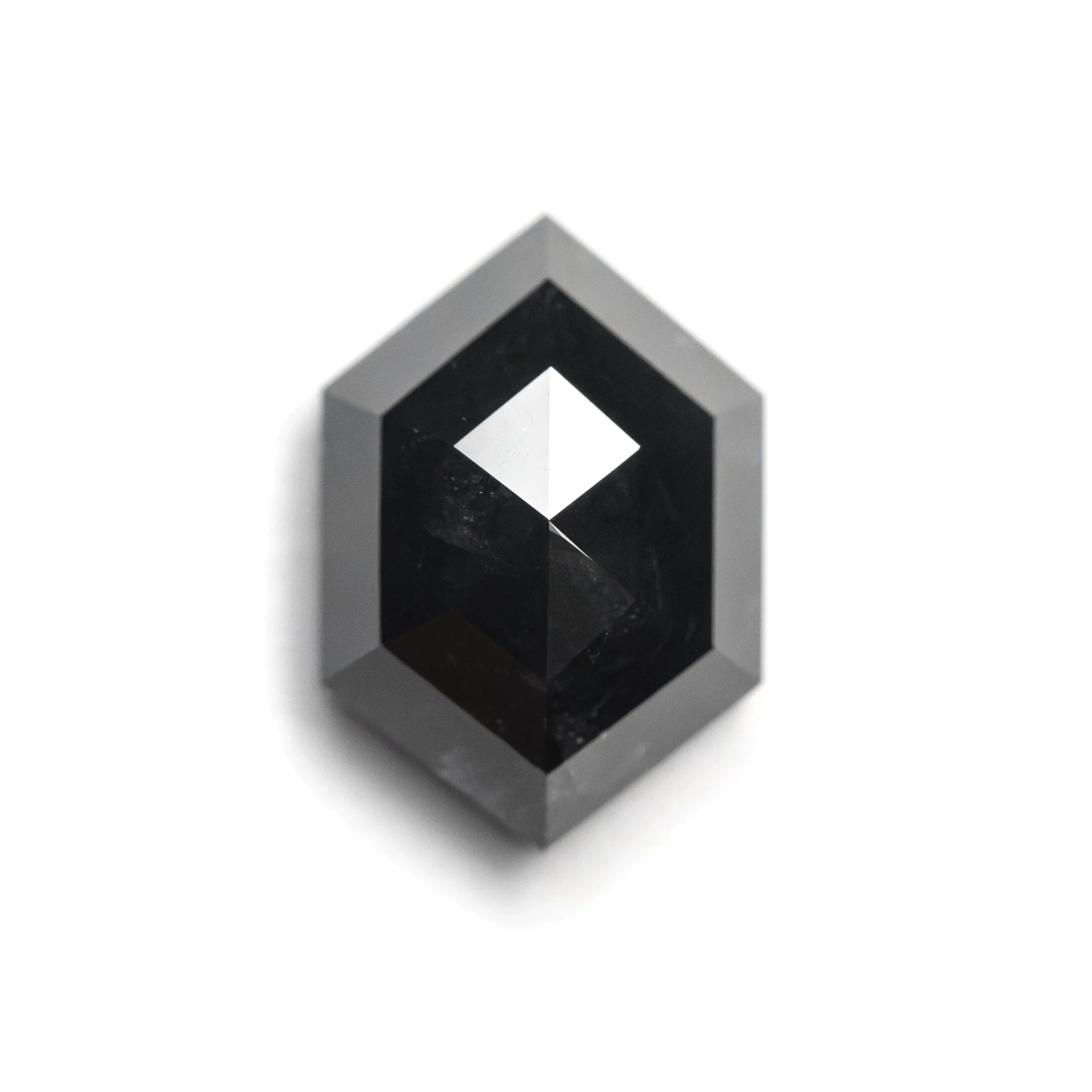27548-04+2.43ct+10.16x7.09x4.14mm+Hexagon+Rosecut+1.jpg