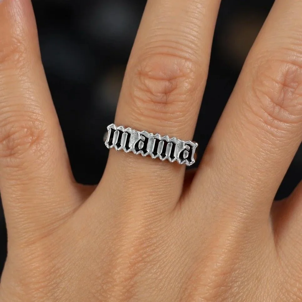 Gothic+%E2%80%9Cmama%E2%80%9D+Ring+Close-Up.jpg