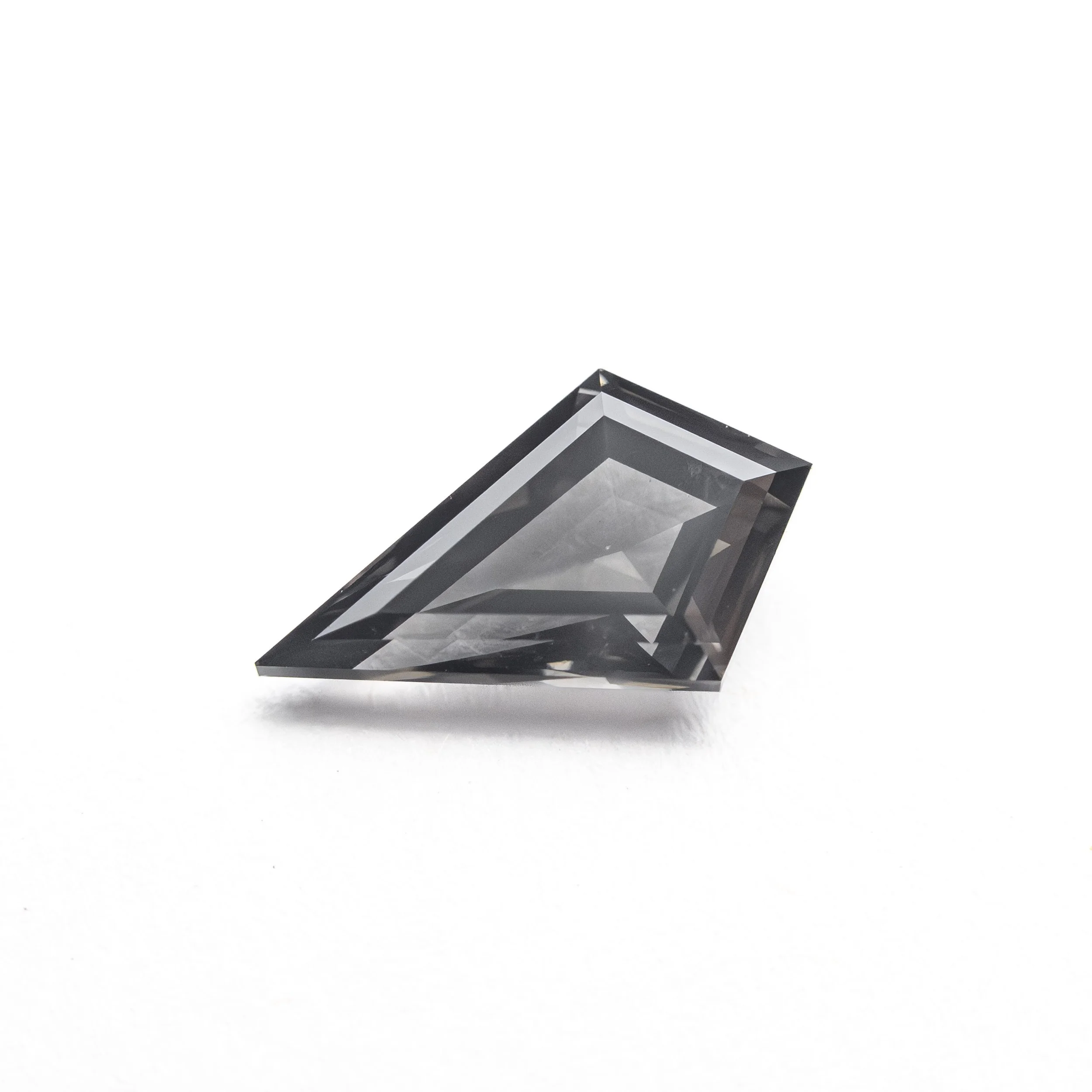 27909-02 0.70ct 9.05x5.26x2.54mm Kite Step Cut 3.jpg