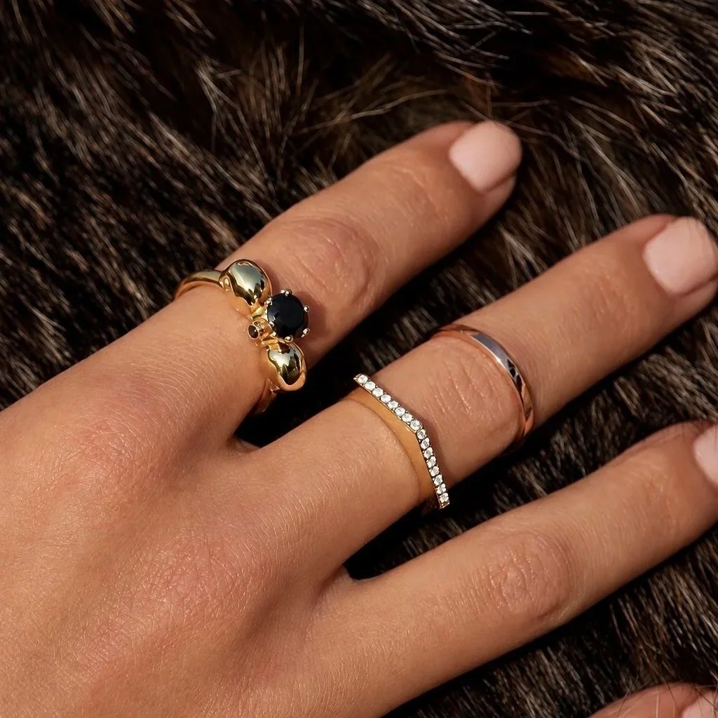 Gold+Rings+on+Dark+Fur.jpg