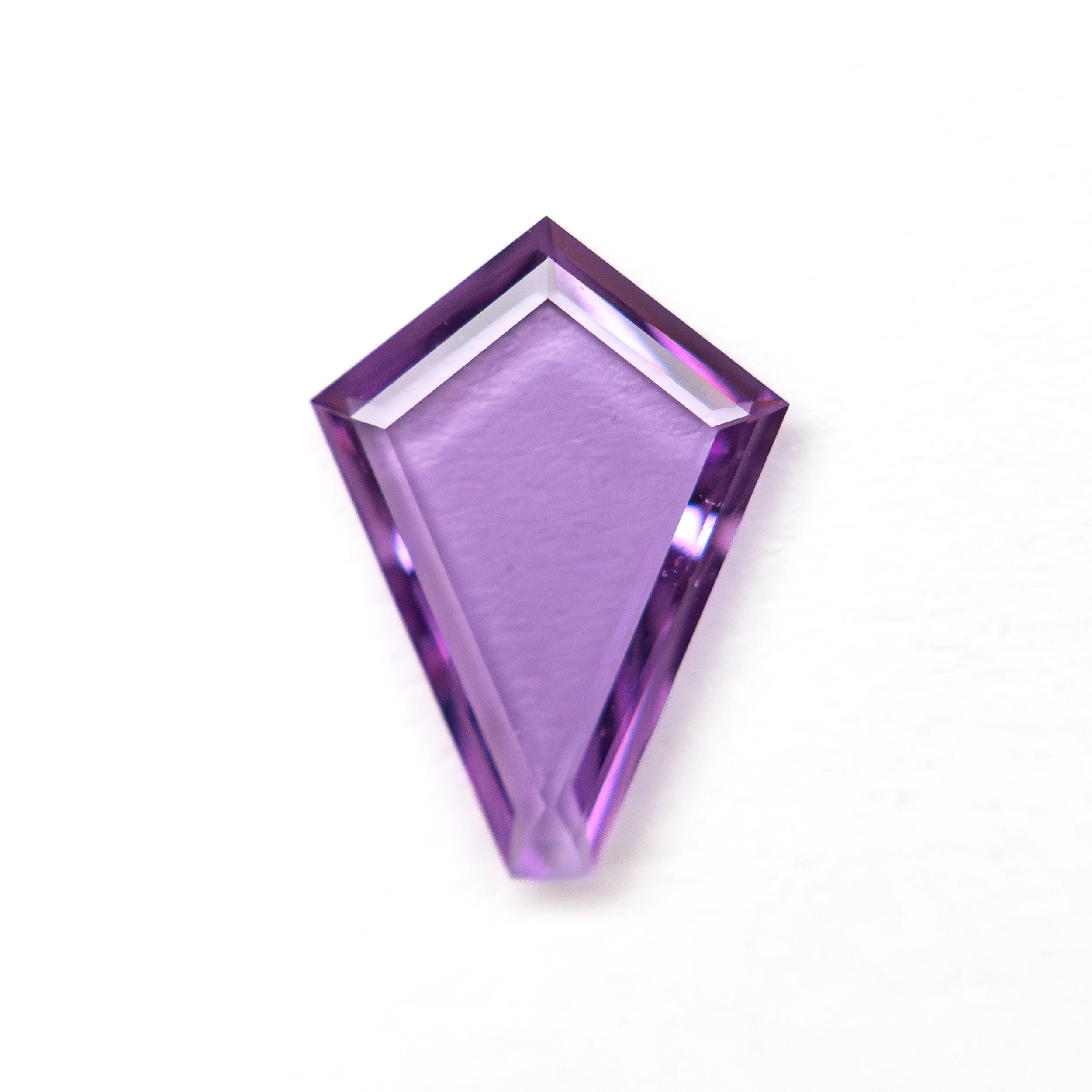 1.17 CT  PURPLE KITE PORTRAIT CUT NATURAL SAPPHIRE