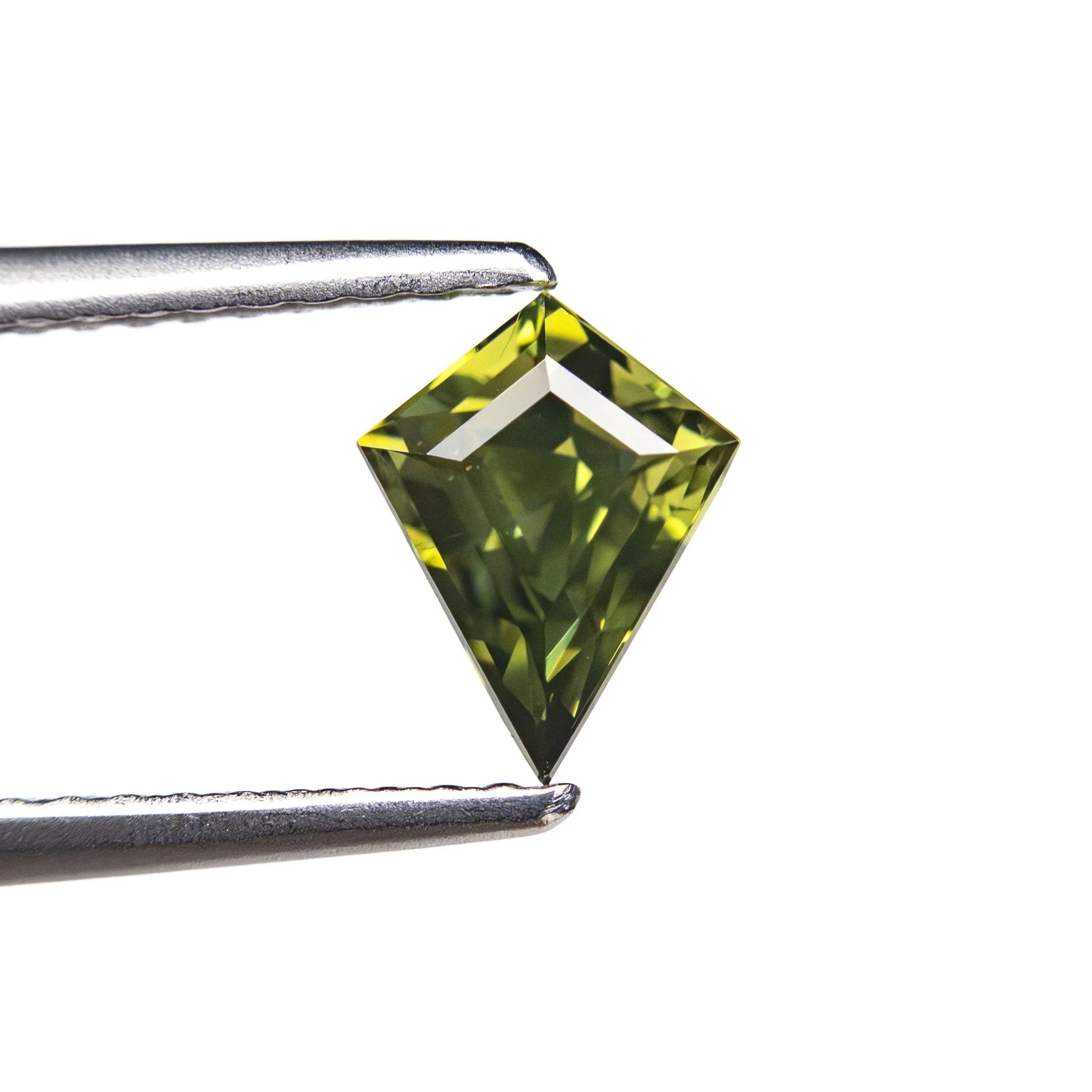 27138-06+0.94ct+7.40x5.77x4.38mm+Kite+Step+Cut+Sapphire+2.jpg