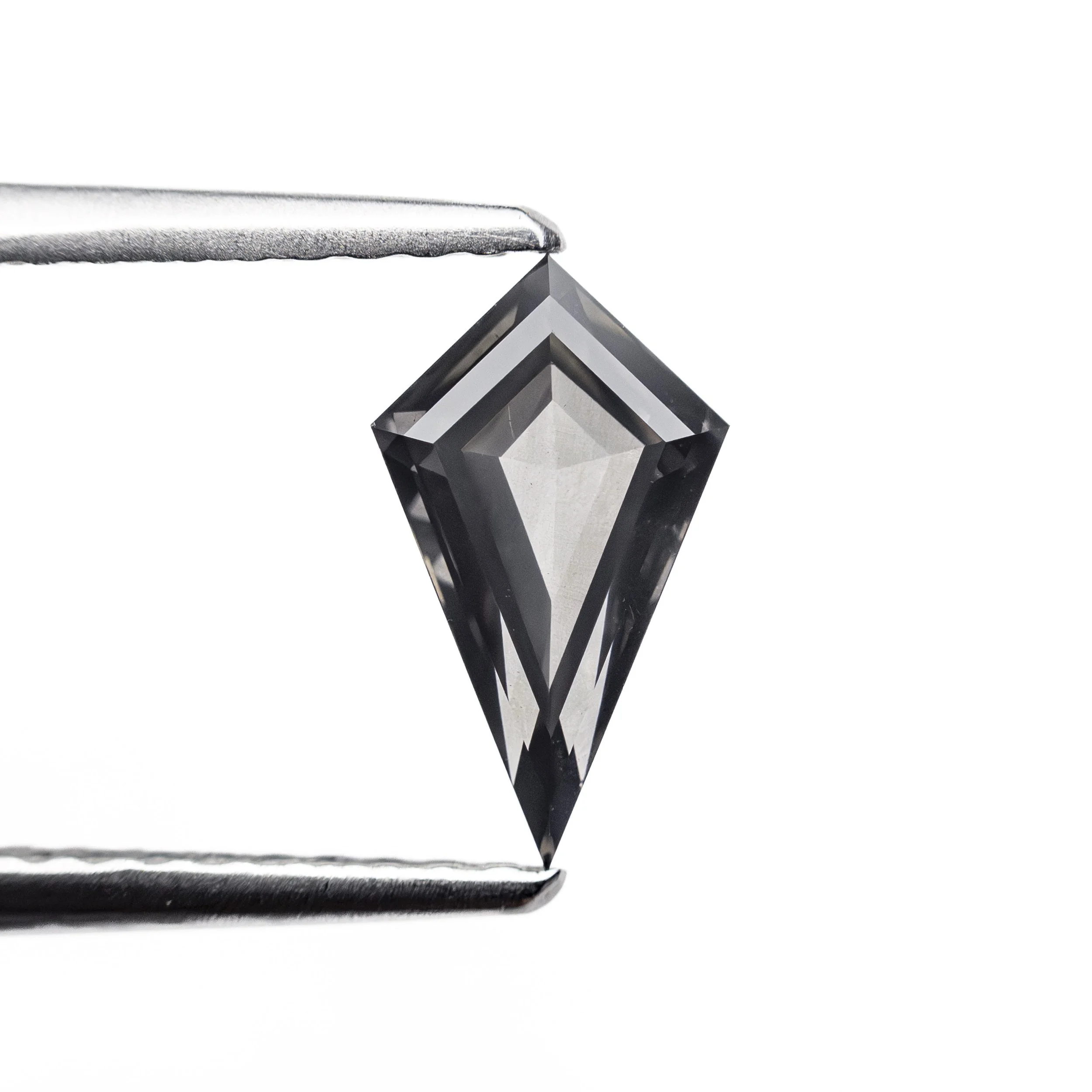 27909-02 0.70ct 9.05x5.26x2.54mm Kite Step Cut 4.jpg