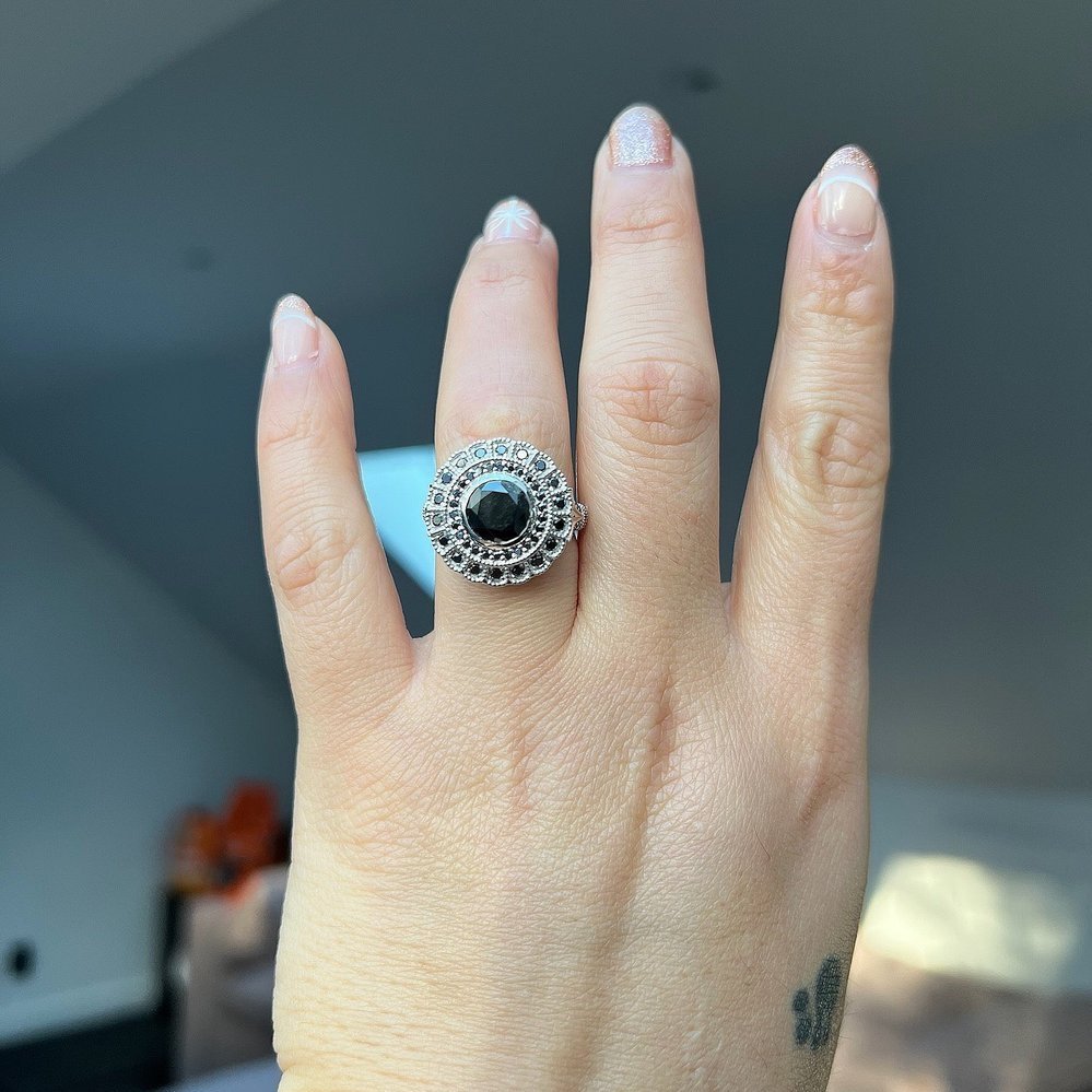 Loren+Black+%26+White+Diamond+Ring%3Apic.jpg