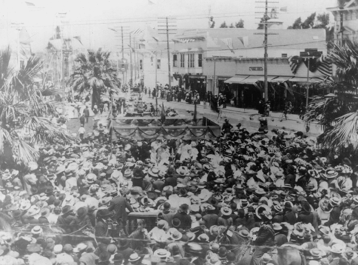 25,000 attendees packed the streets of San Leandro for the first Cherry Festival on June 5, 1909. Photo courtesy of the San Leandro Historical Society. 
