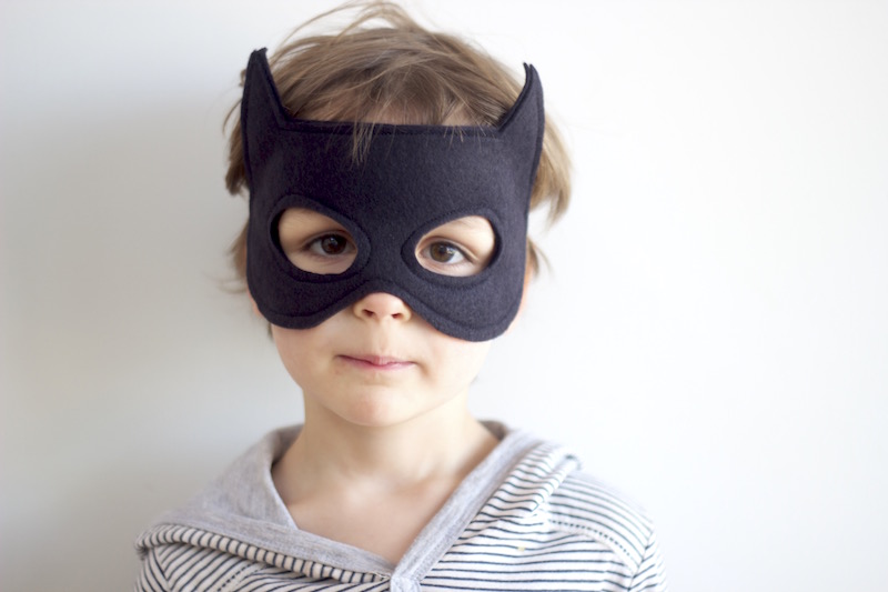 Bevise Ti skarp A Free Batman Mask Pattern for you! — Willow and Stitch