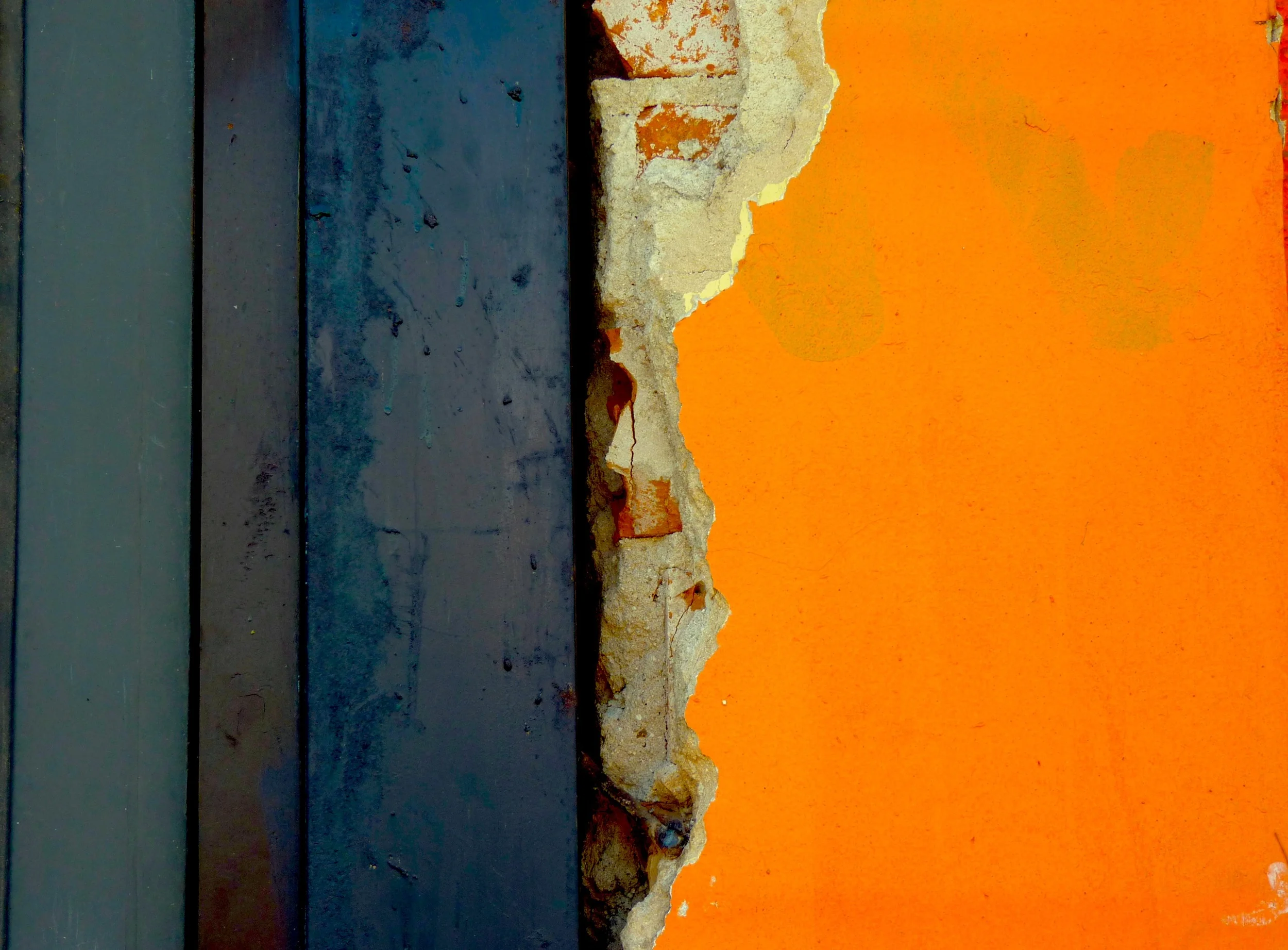 Old port of Porto Alegre (The mask of time)