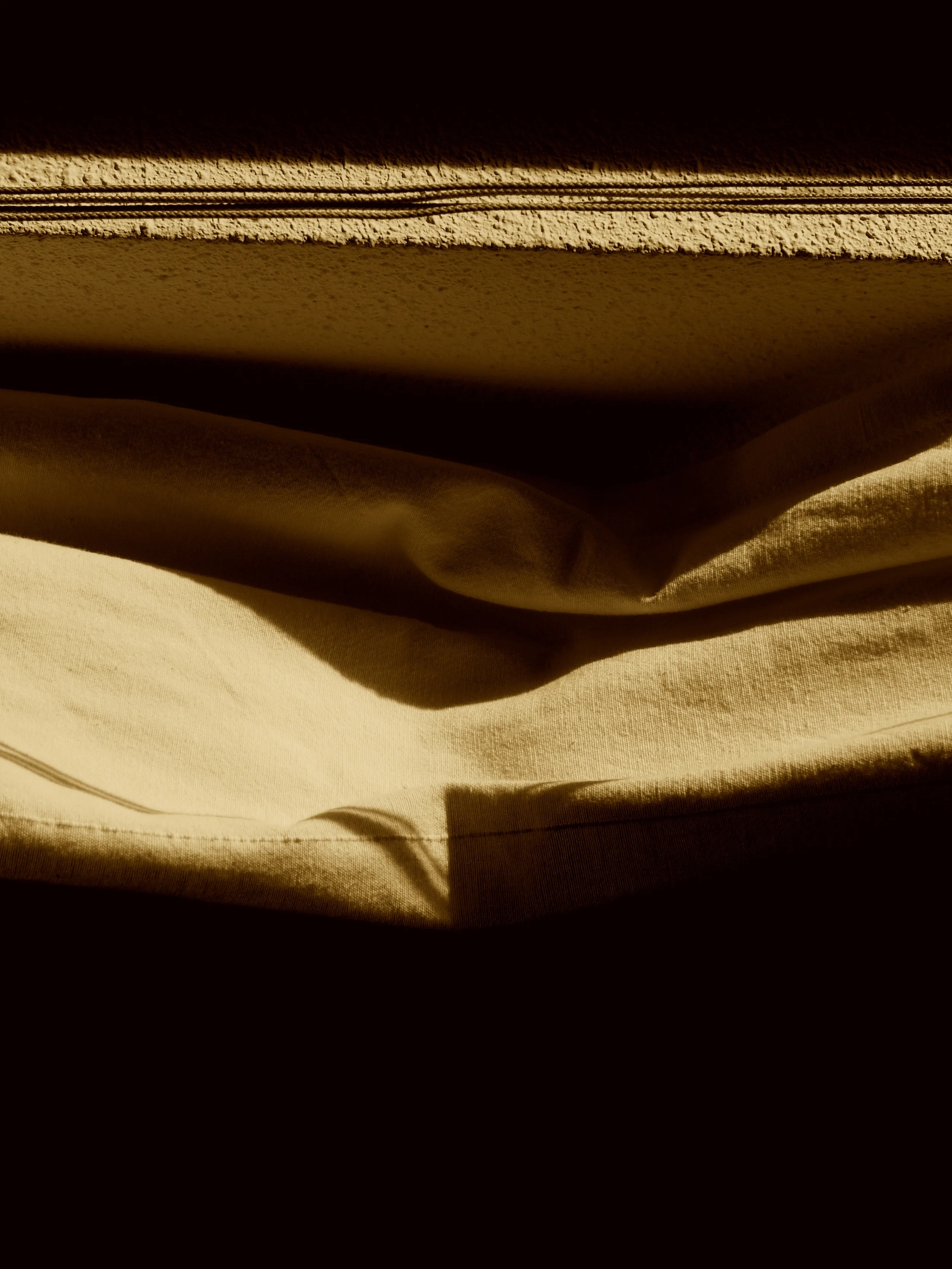 ...desperta de pesadelos.