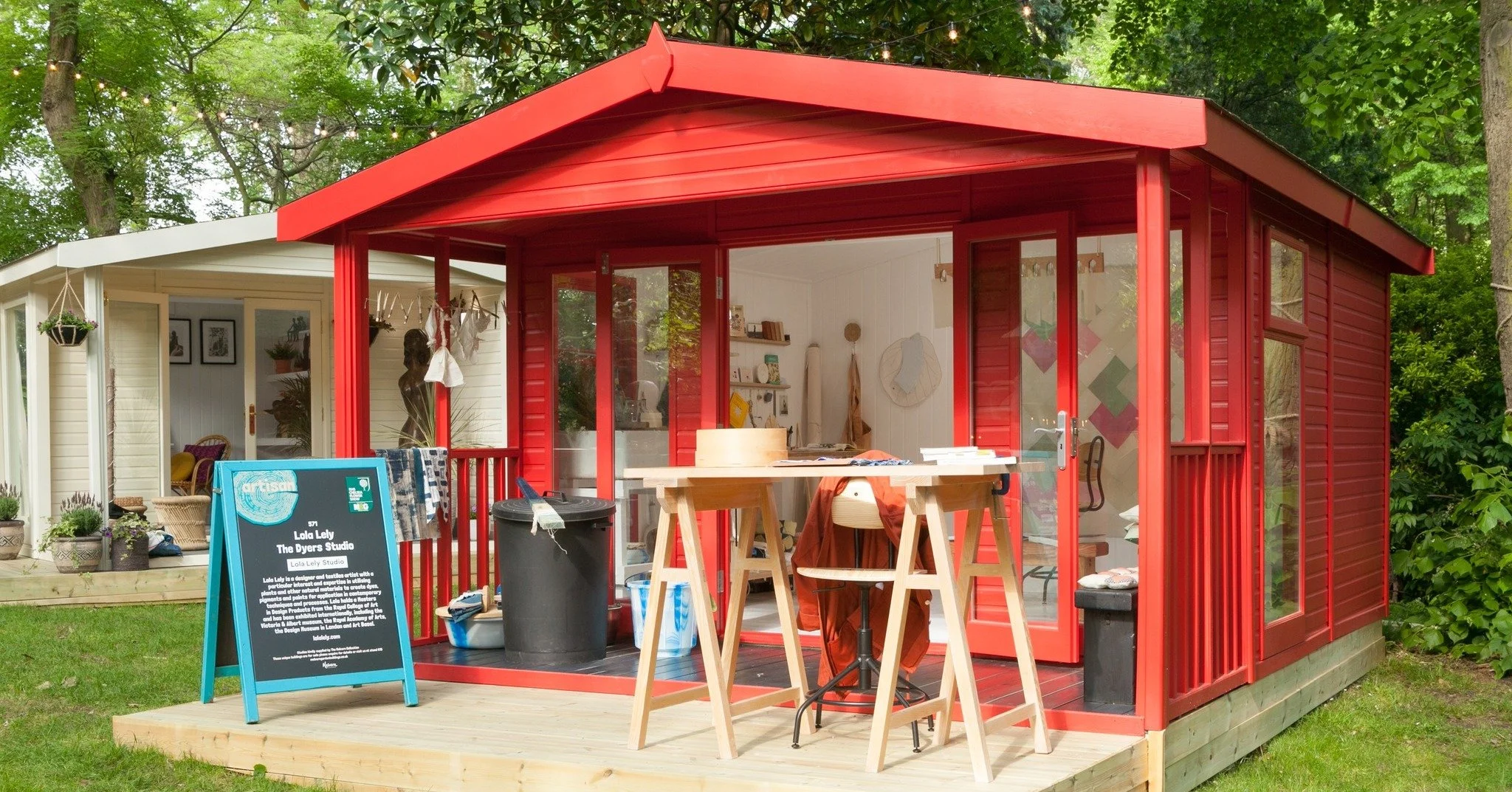 🌸 🌼This is a great opportunity for someone...

Exhibit at The Royal Horticultural Society Badminton Flower Show - Artisan Studios FOR FREE!

The Artisan Studios category aims to showcase the work of artists, crafters, and designers from the Southwe