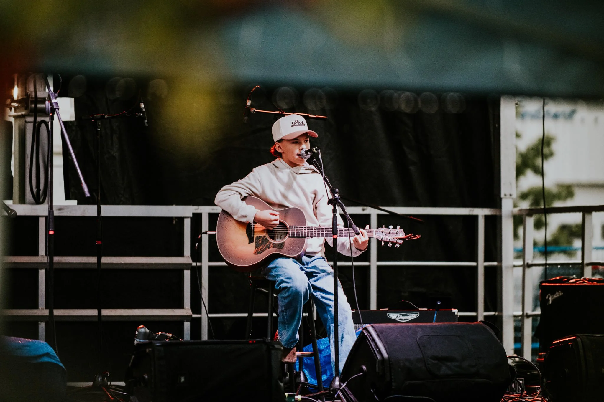 Oliver Orr - Warm & Fuzzy Fest 10.11.26 (1 of 11).jpg