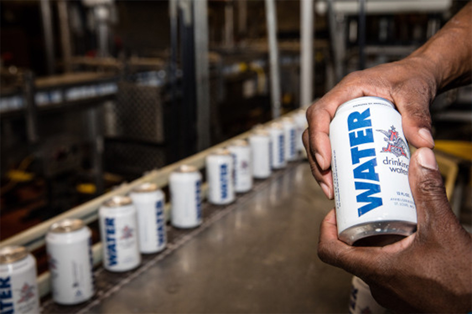  Anheuser-Busch Sends More Than 100,000 Cans Of Water To Help West Virginia Flood Victims ( via ) 