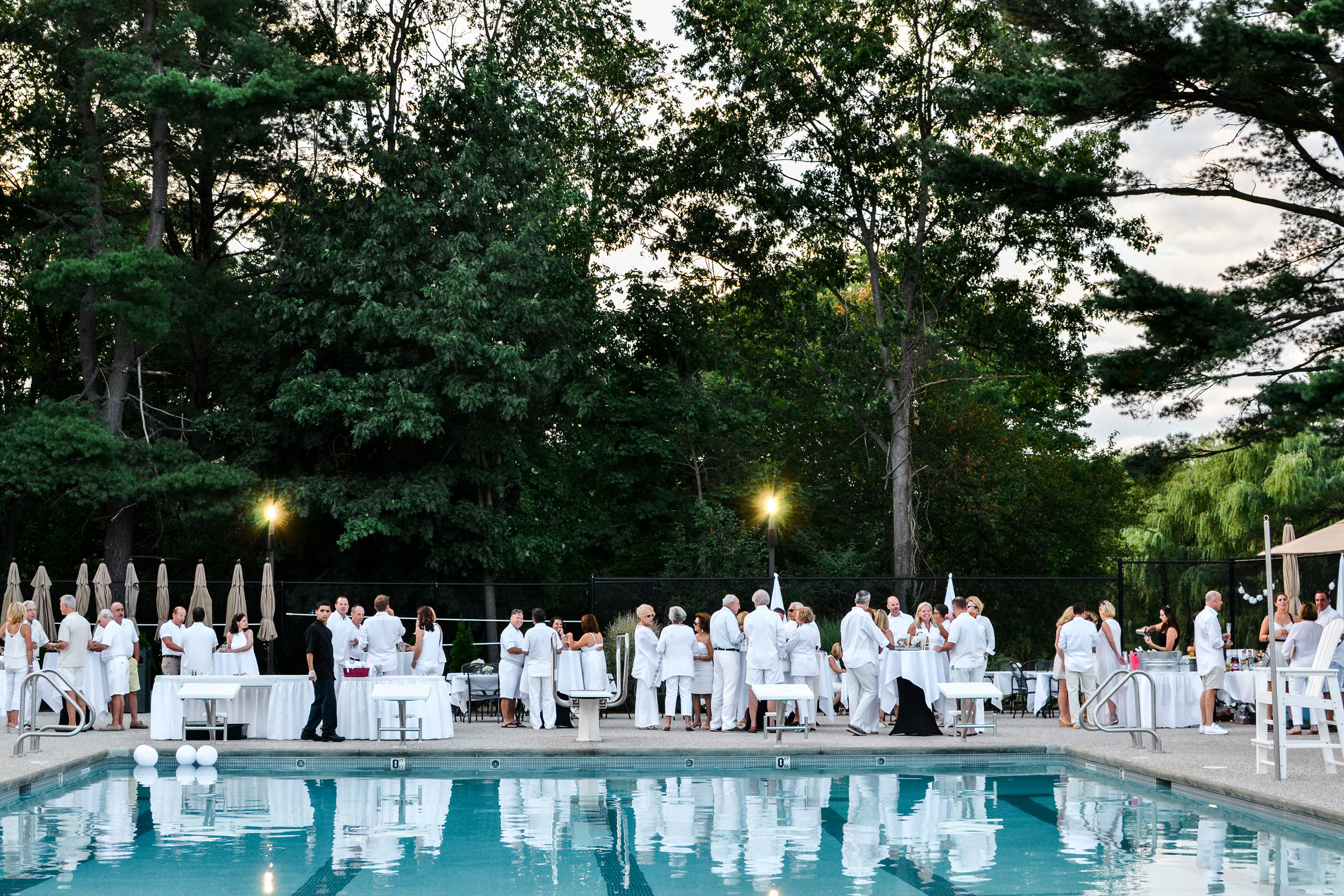  White Party at the Bellevue Golf Club 
