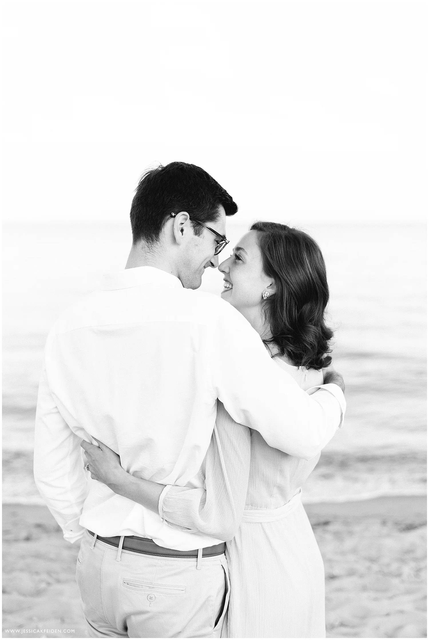 Jessica K Feiden Photography_Oregon Beach Cotuit Engagement Session_0006.jpg