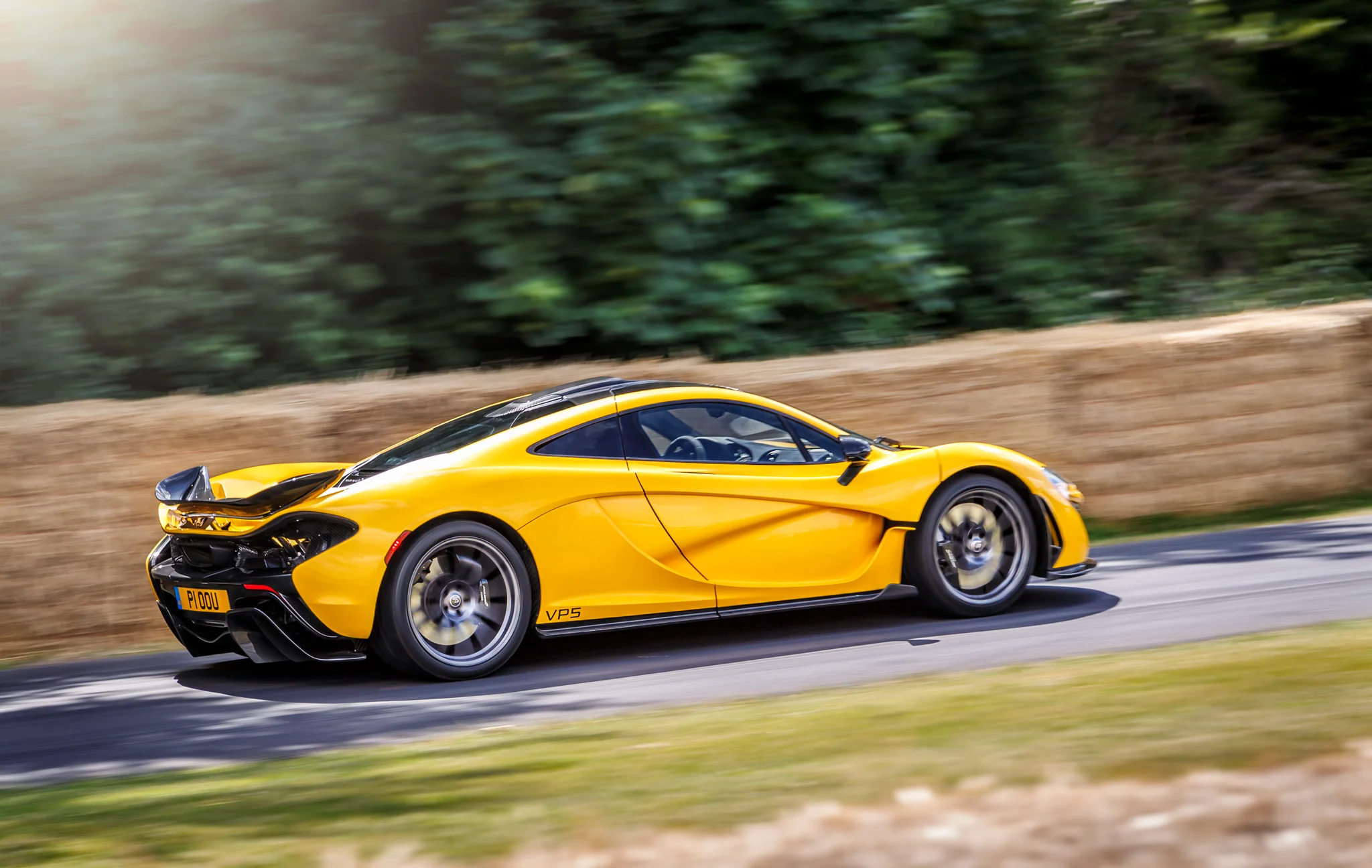 McLaren P1
