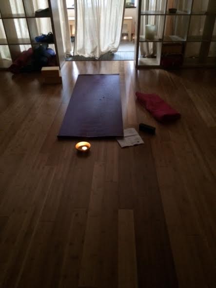 Rachel Najdzin taught a candlelit community class on Friday in Berwyn to honor the Orlando shooting victims and people suffering from violence around the world. 