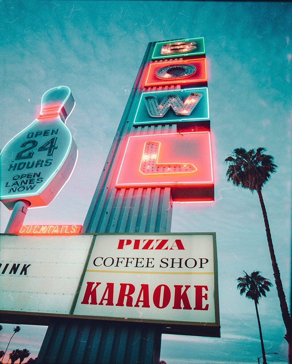 Amaze bowls?
.

#cinestill800t #shootfilm #35analog #staybrokeshootfilm #analoguevibes #photocinematica #thefilmgang #35mmbook #visualgrams #thinkveryfilm #filmphotomag #myspc #supersweetstreet #nightwalkermagazine #forevermagazine #afilmcosmos #thef