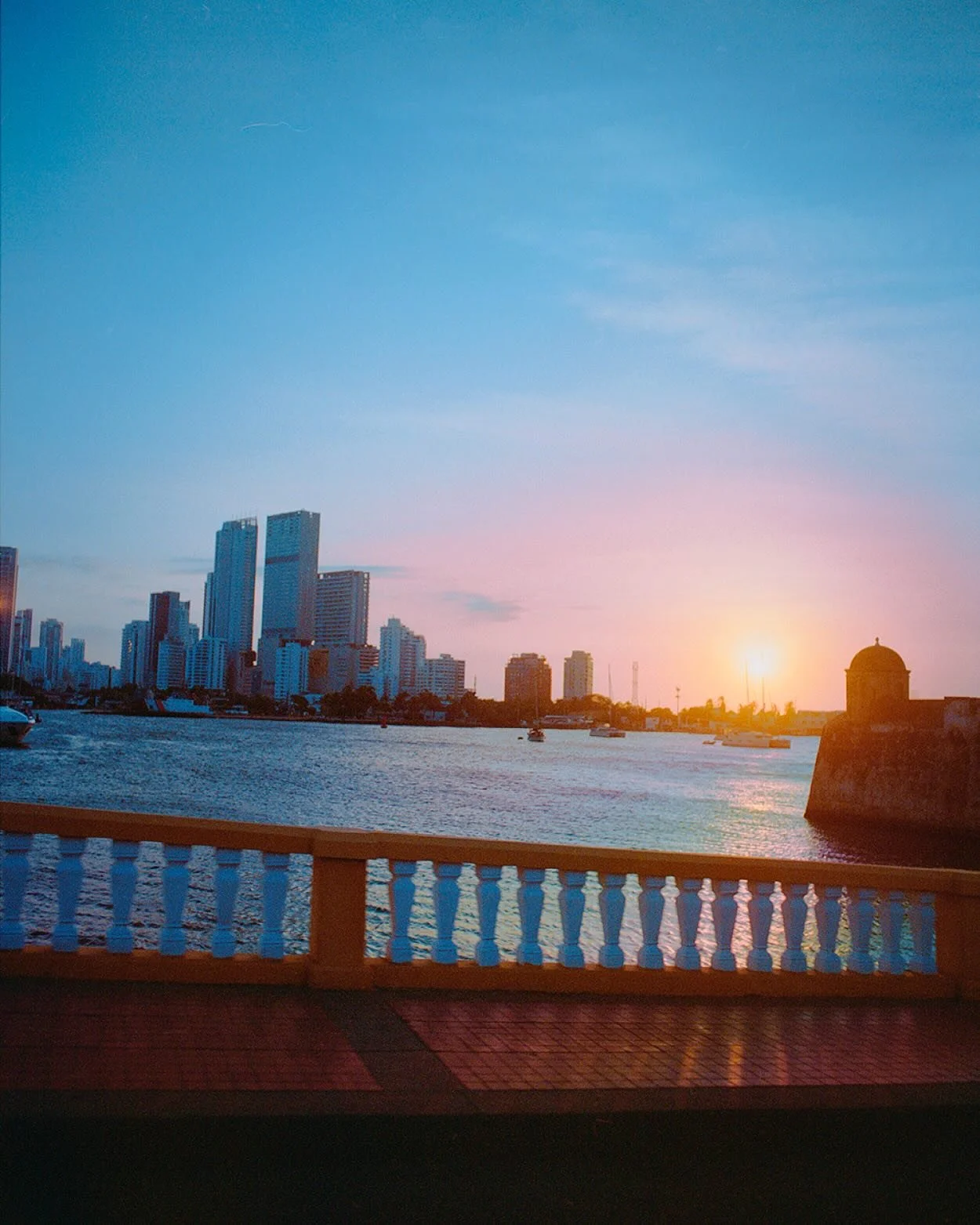 Cartagena with Travel Queens for @bet and @cocobutterfamily 
.
#portra400 #120 #mediumformat #shootfilm #grainisgood #staybrokeshootfilm #analoguevibes #photocinematica #thefilmgang #349amcollection #thinkveryfilm #supersweetstreet #nightwalkermagazi