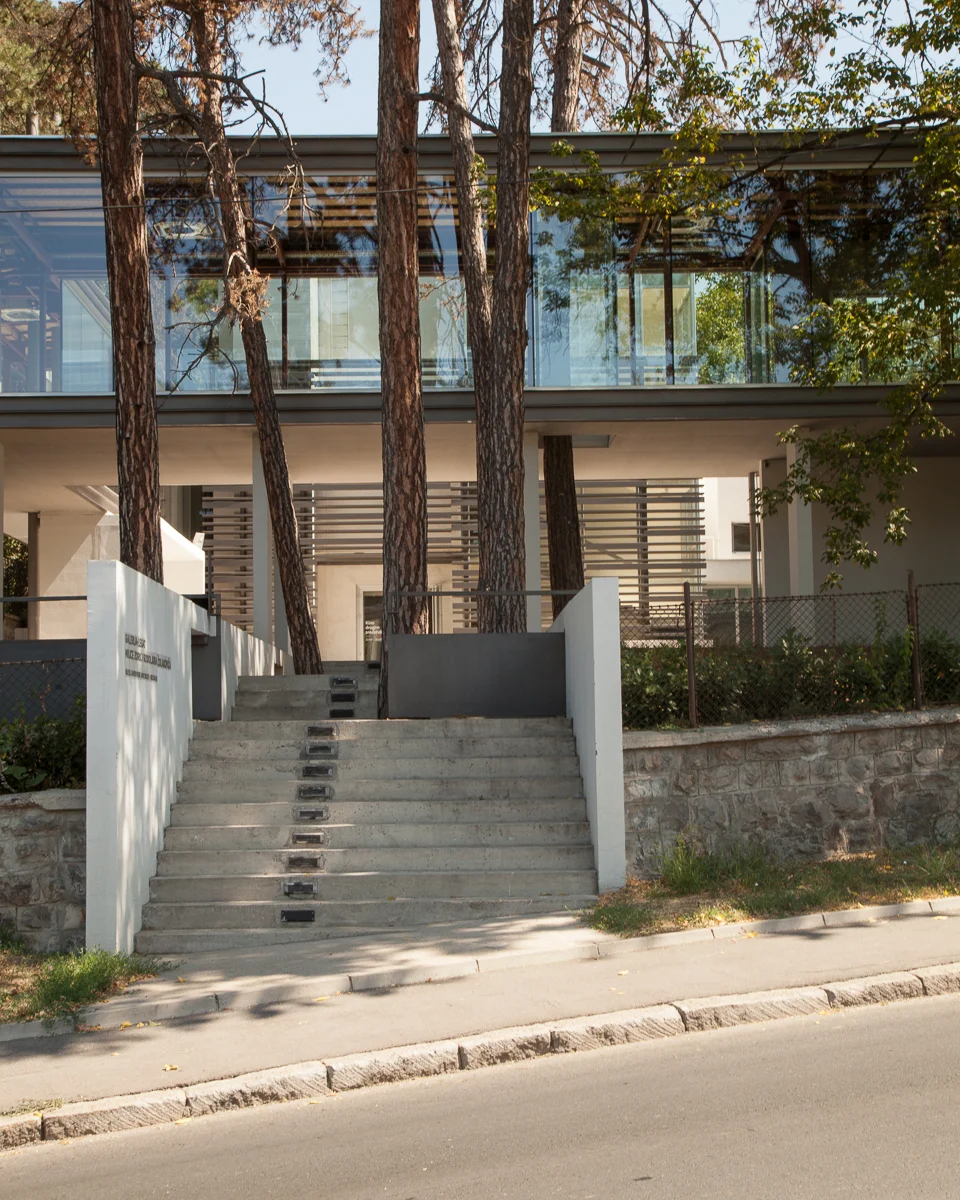 Theodore Dreiser Street