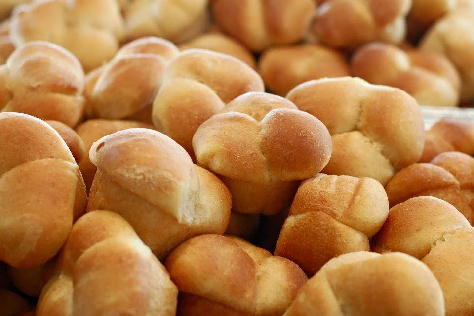 dinner rolls.jpg