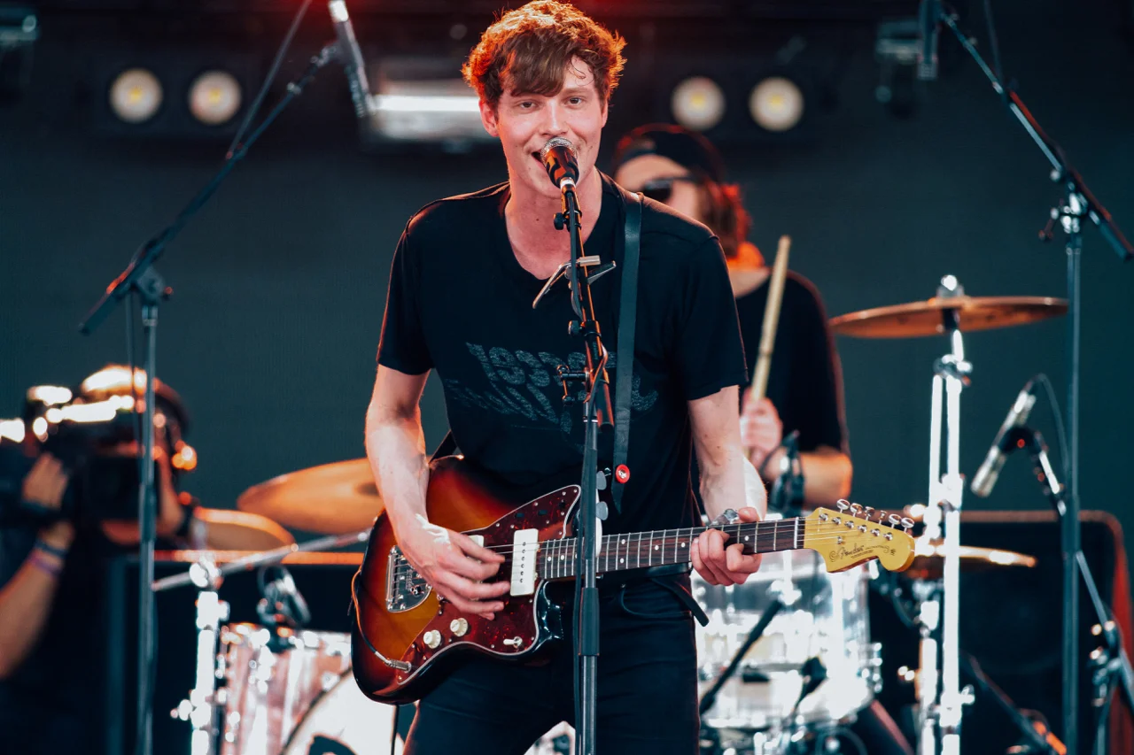 Coachella2014 - Drowners 4.jpg