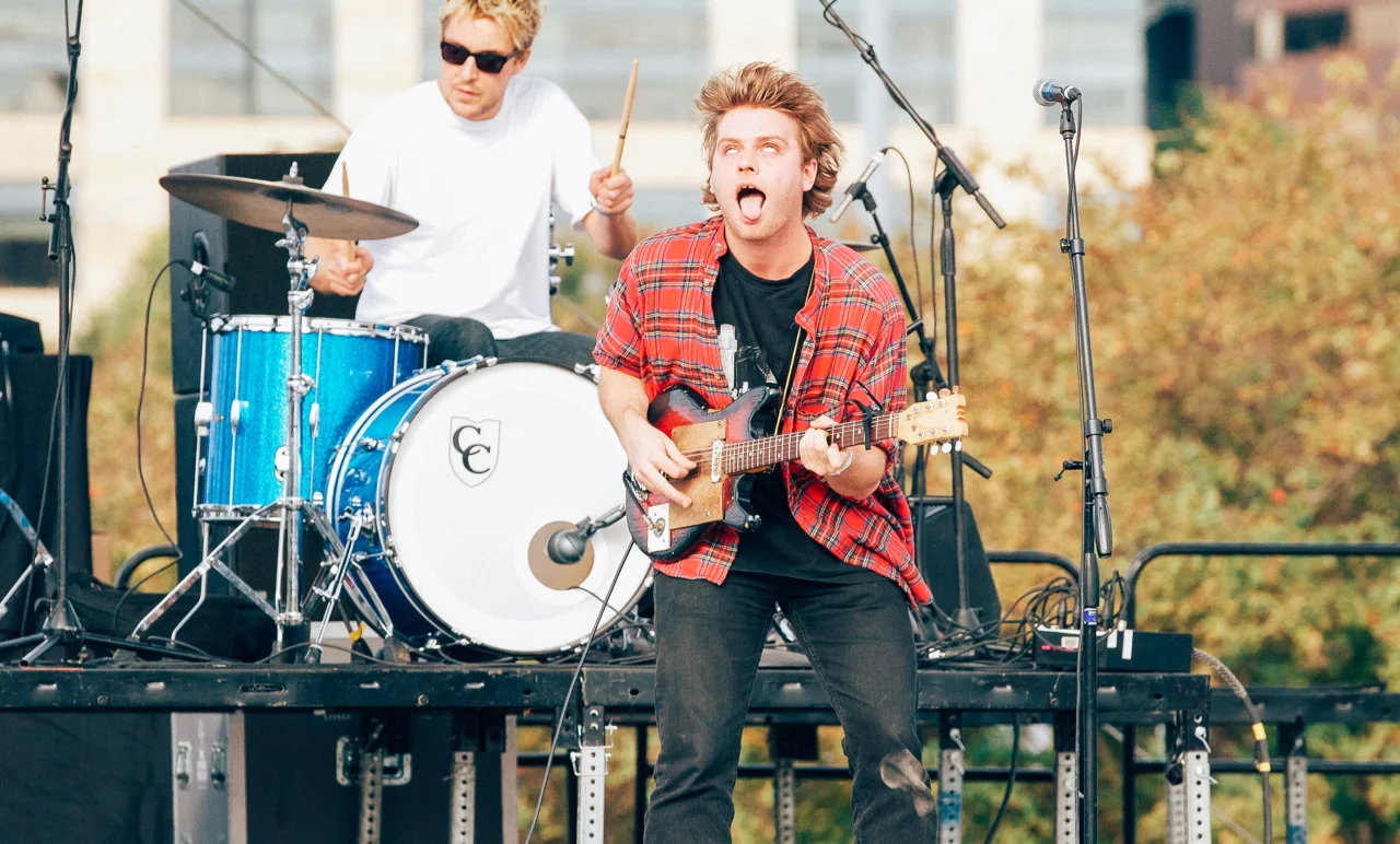 Mac Demarco - Fun Fun Fun 2013