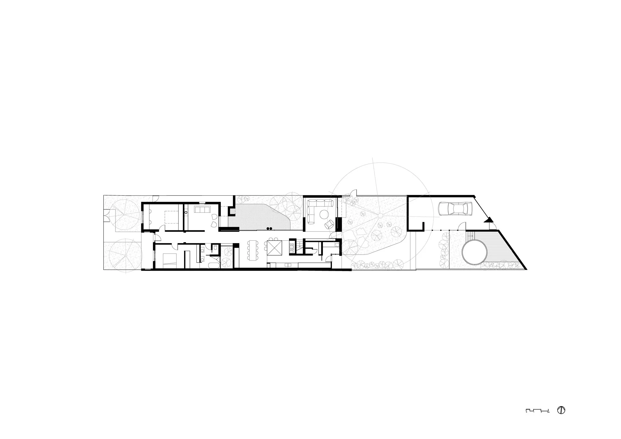 Oak-Tree-House-1305_ground.jpg
