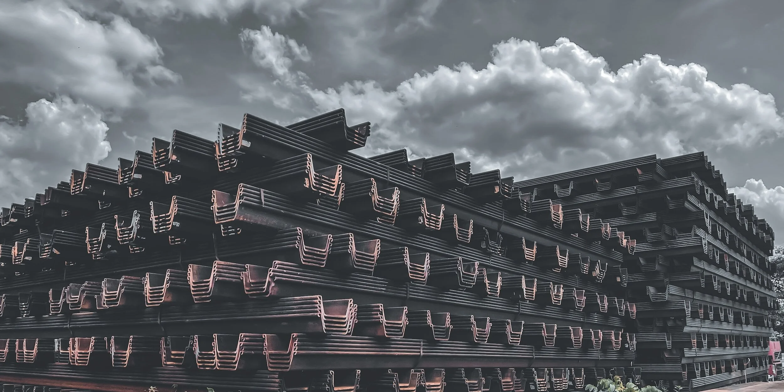 Sheet piling and shoring contractor Saudi Arabia