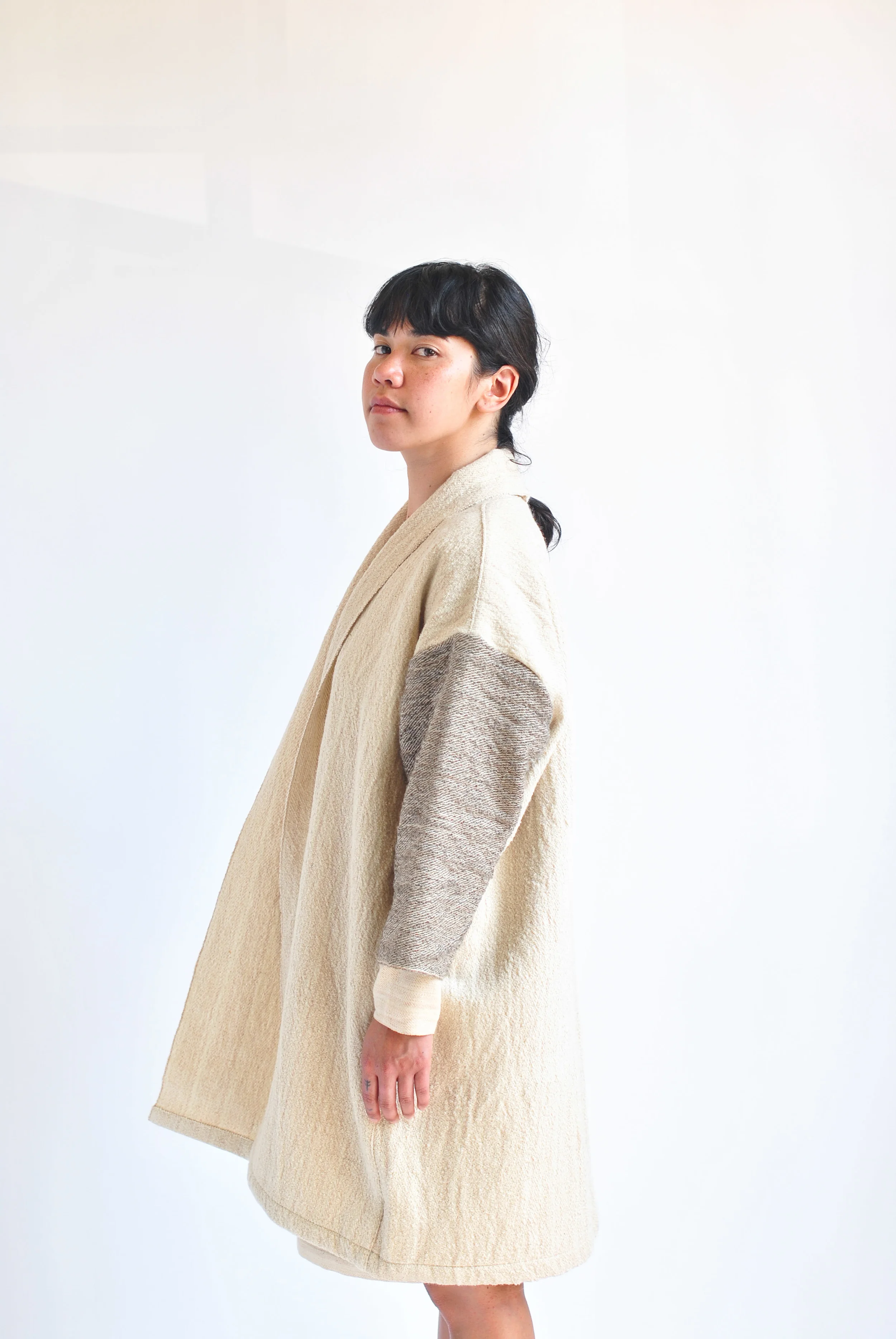 COAT 2, FULLED WOOL, GREY SLEEVES